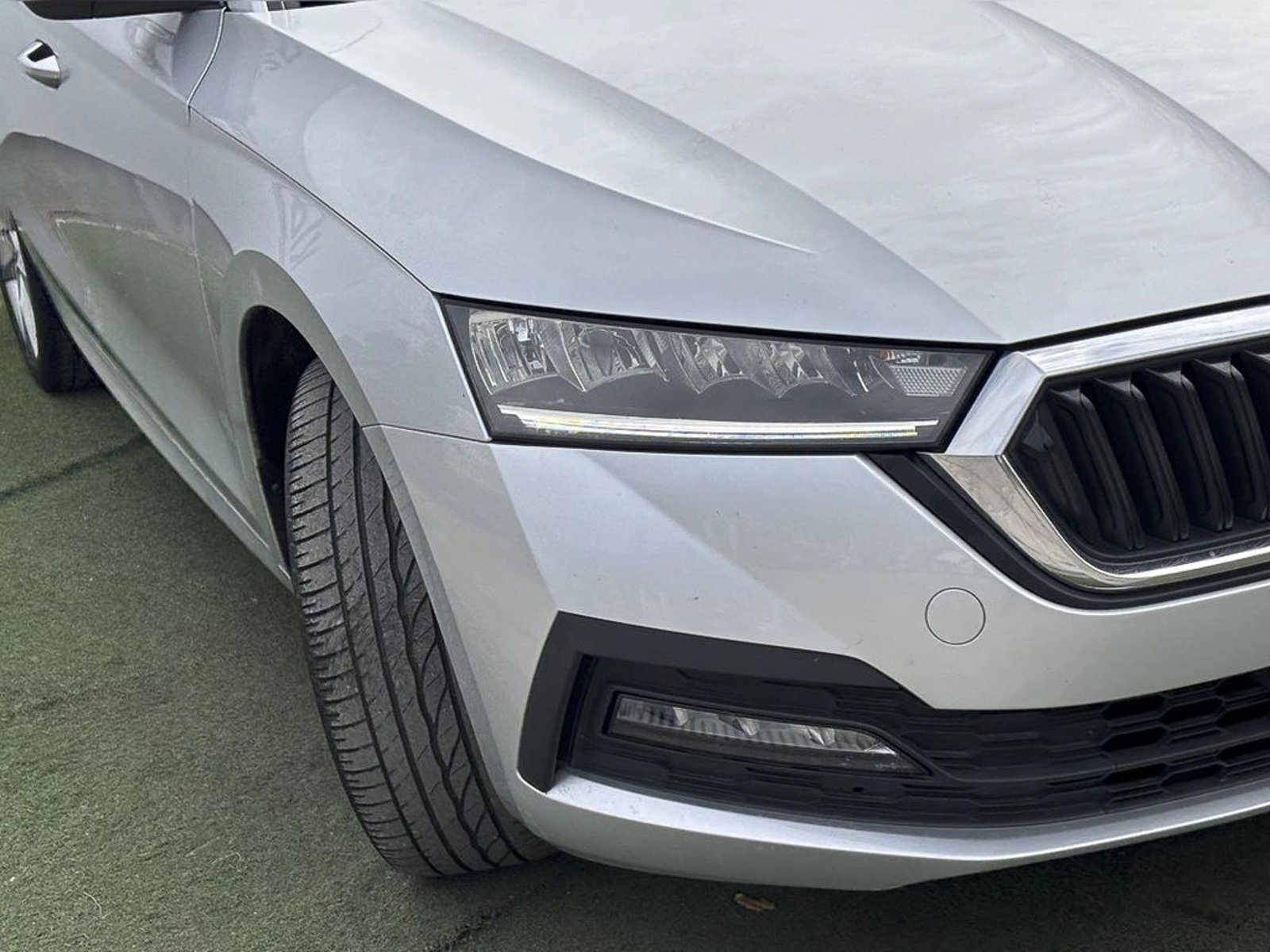 SKODA OCTAVIA 1.4 TSI AMBITION MT 2023 - Imagen 3 de 16