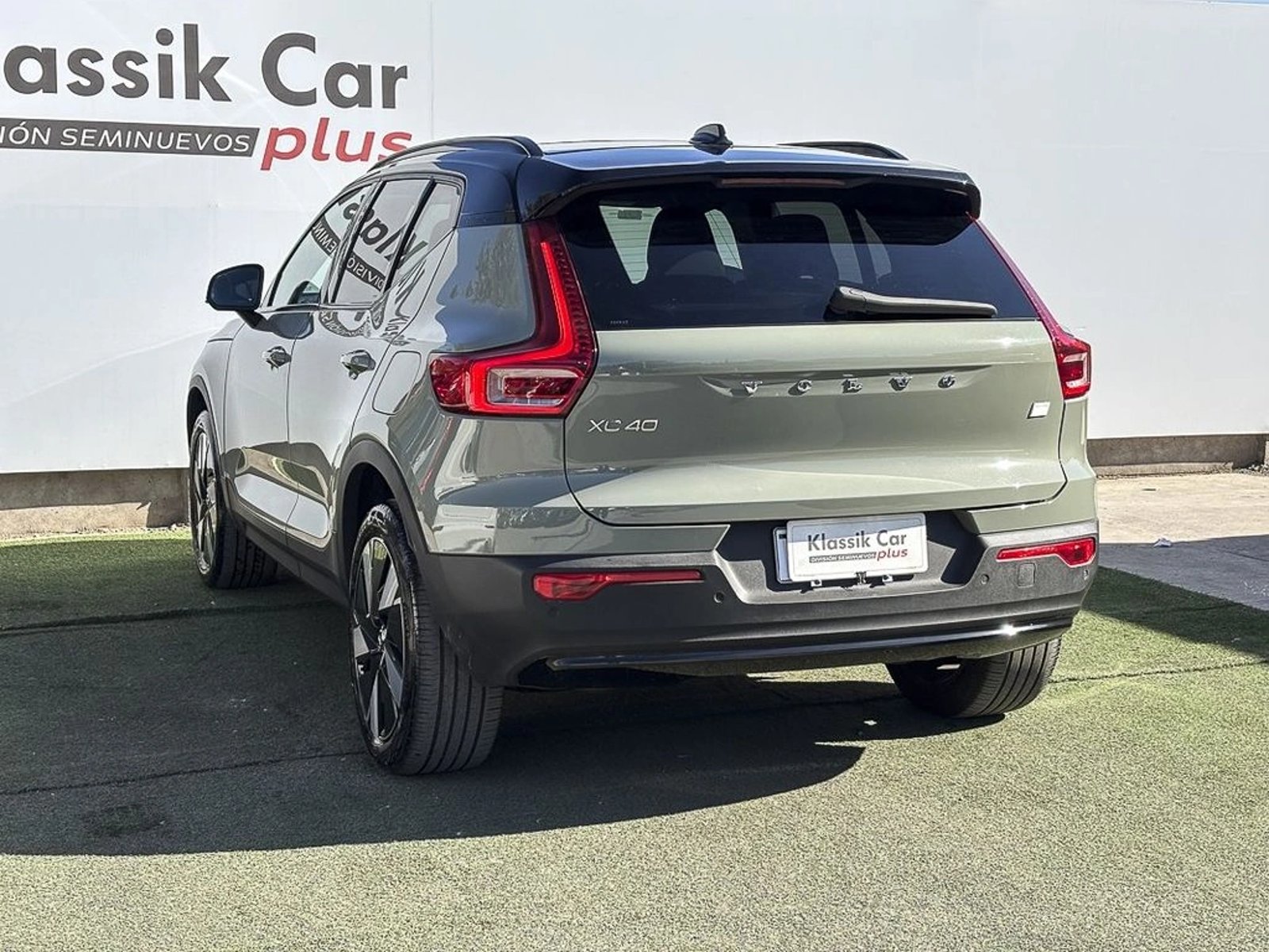 VOLVO XC40 P6 RECHARGE 2024 - Imagen 13 de 19