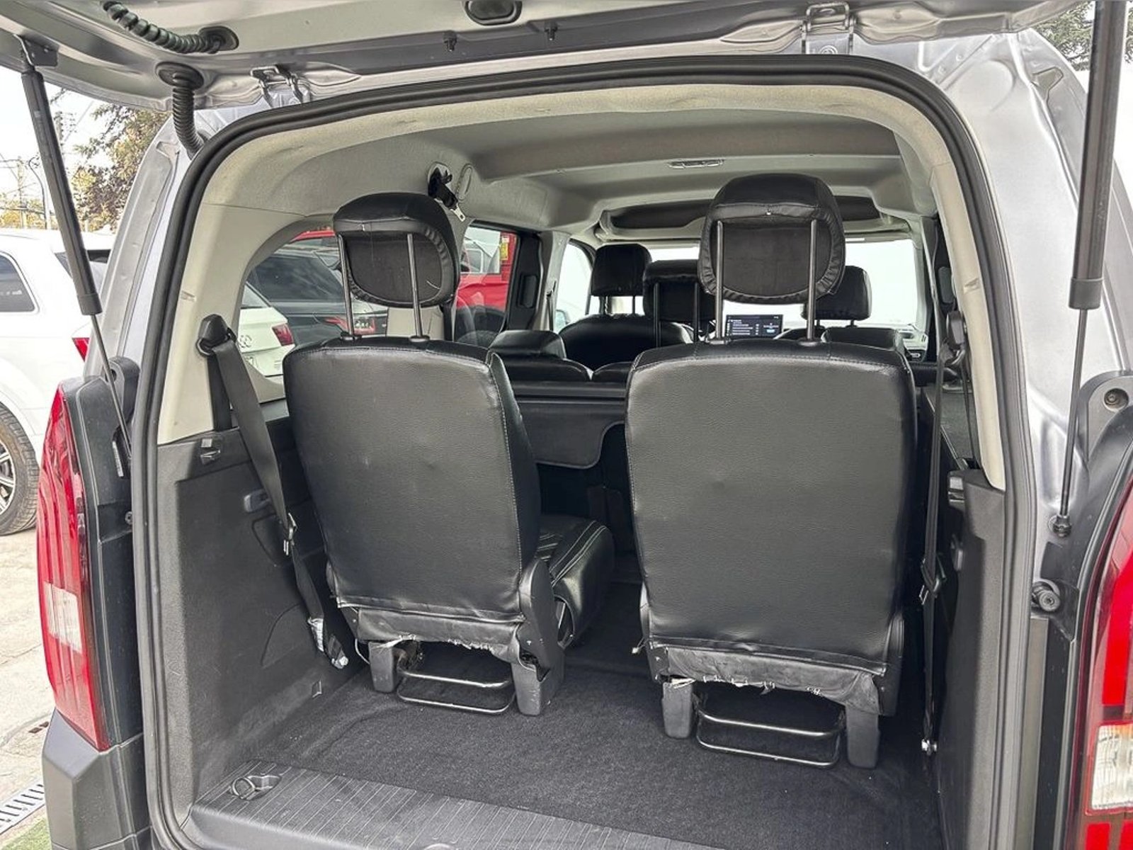 PEUGEOT RIFTER 1.5 BLUEHDI 100 ALLURE 2025 - Imagen 6 de 20