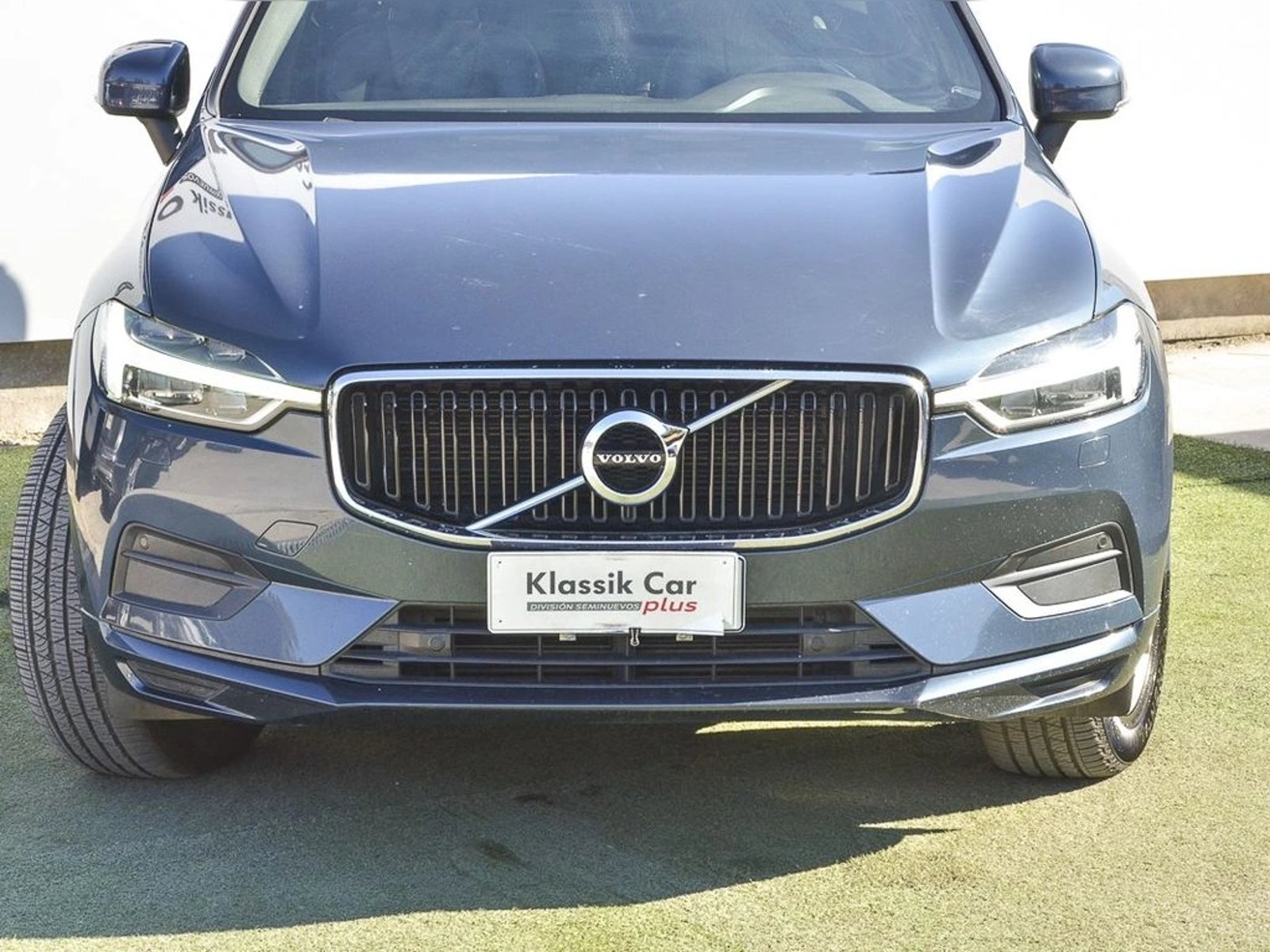 VOLVO XC60 2.0 D5 MOMENTUM AUTO 4WD 2018 - Imagen 3 de 6
