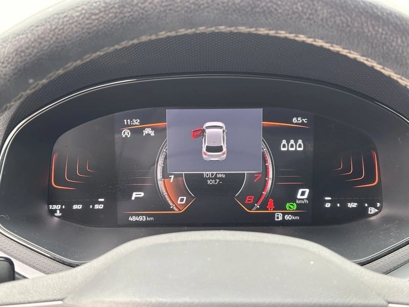 SEAT IBIZA 1.0 TSI STYLE 4X2 AT 5P 2023 - Imagen 17 de 20