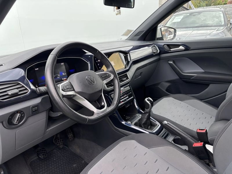 Volkswagen T-CROSS 1.0 TSI COMFORTLINE MT5 5P 2022 - Imagen 9 de 20