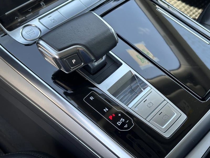 Audi Q8 3.0 45 TDI  SPORT SLINE QUATTRO 2021 - Imagen 12 de 20