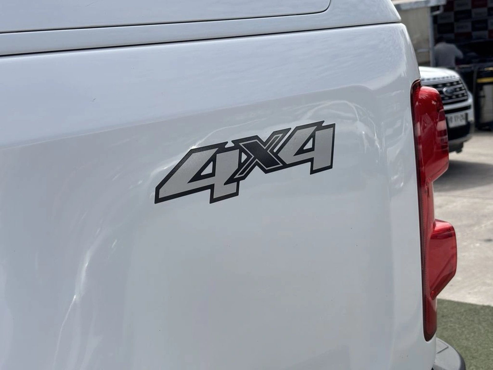 Chevrolet COLORADO 2.8 HIGH COUNTRY DIESEL 4WD AUTO 4P 2022 - Imagen 8 de 20