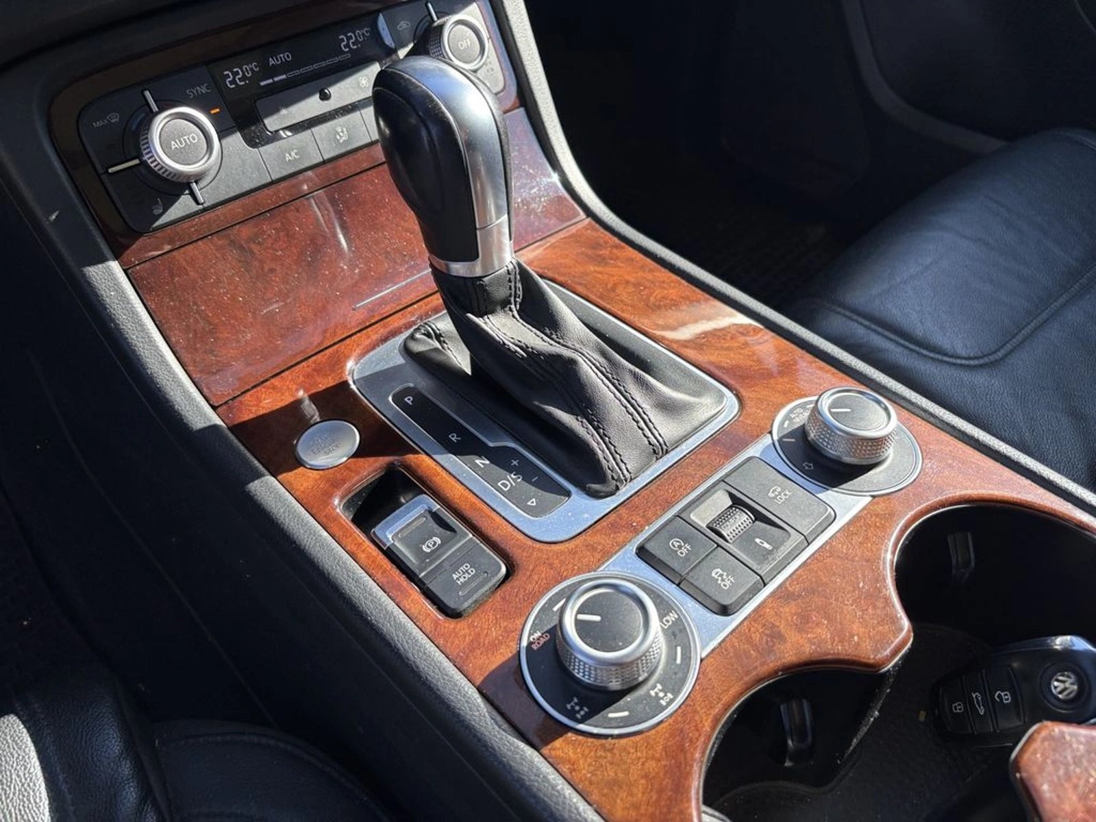 VOLKSWAGEN TOUAREG 3.0 TDI V6 AUTO NAV 4WD 2017 - Imagen 9 de 19