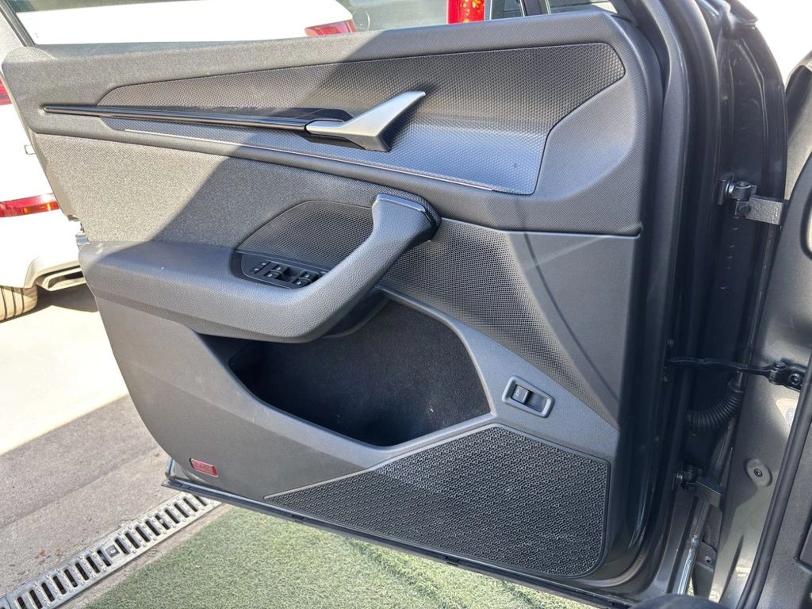 SKODA KODIAQ NEW 1.5 MHEV SELECTION AUTO 2025 - Imagen 12 de 13