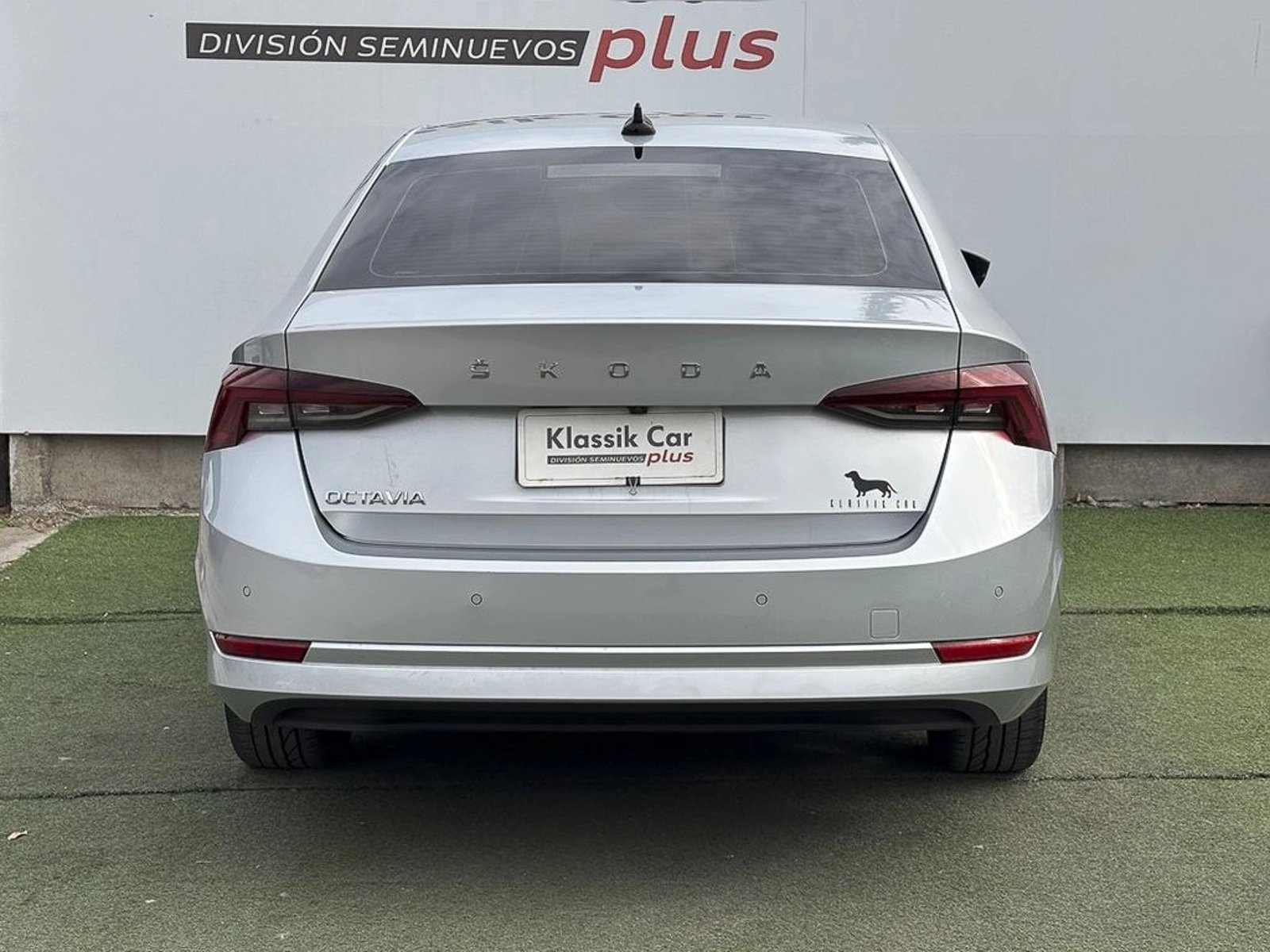 SKODA OCTAVIA 1.4 TSI AMBITION MT 2023 - Imagen 9 de 16