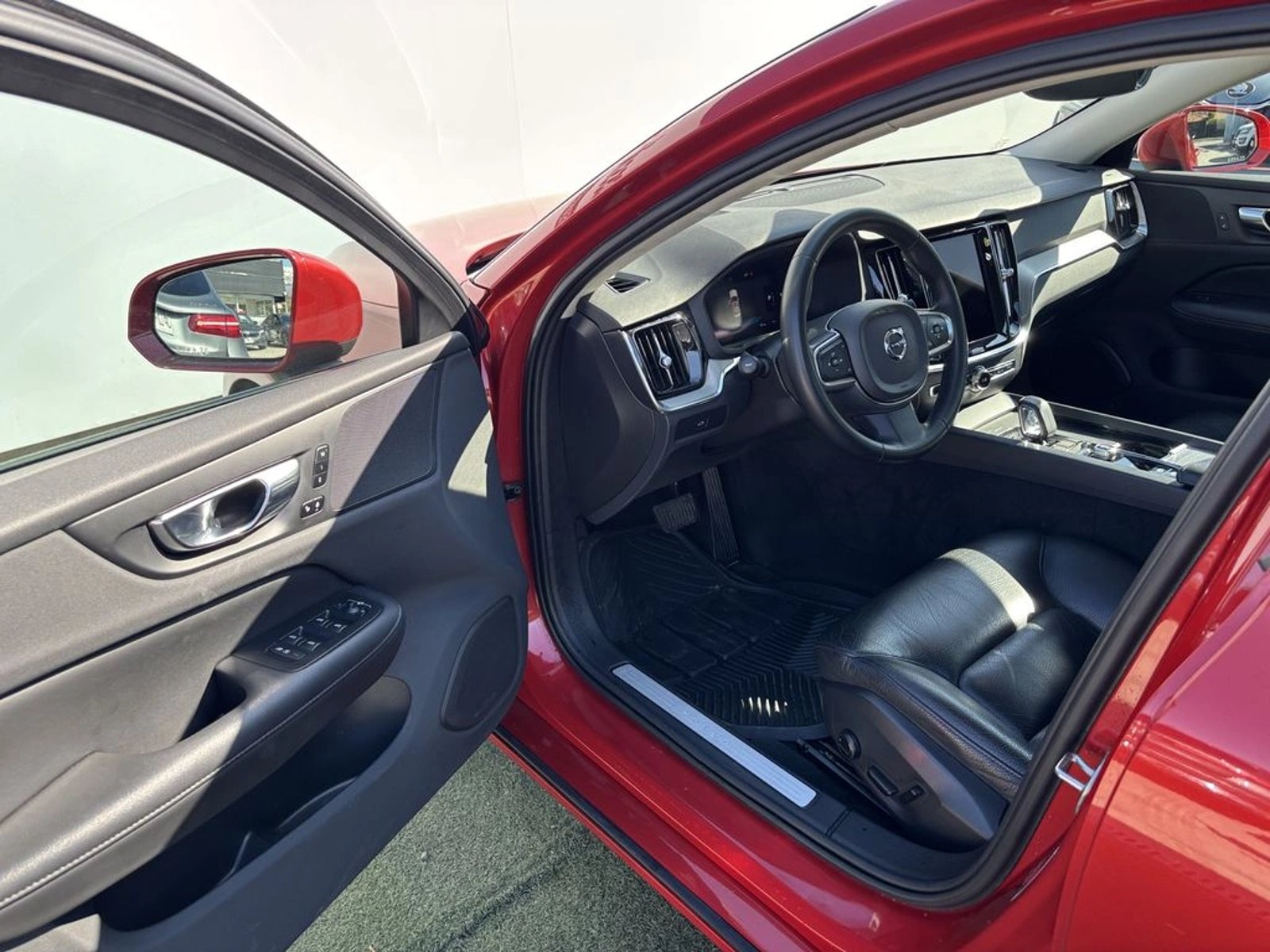 Volvo S60 2.0 B4 PLUS HYBRID FWD AT 4P 2023 - Imagen 10 de 20