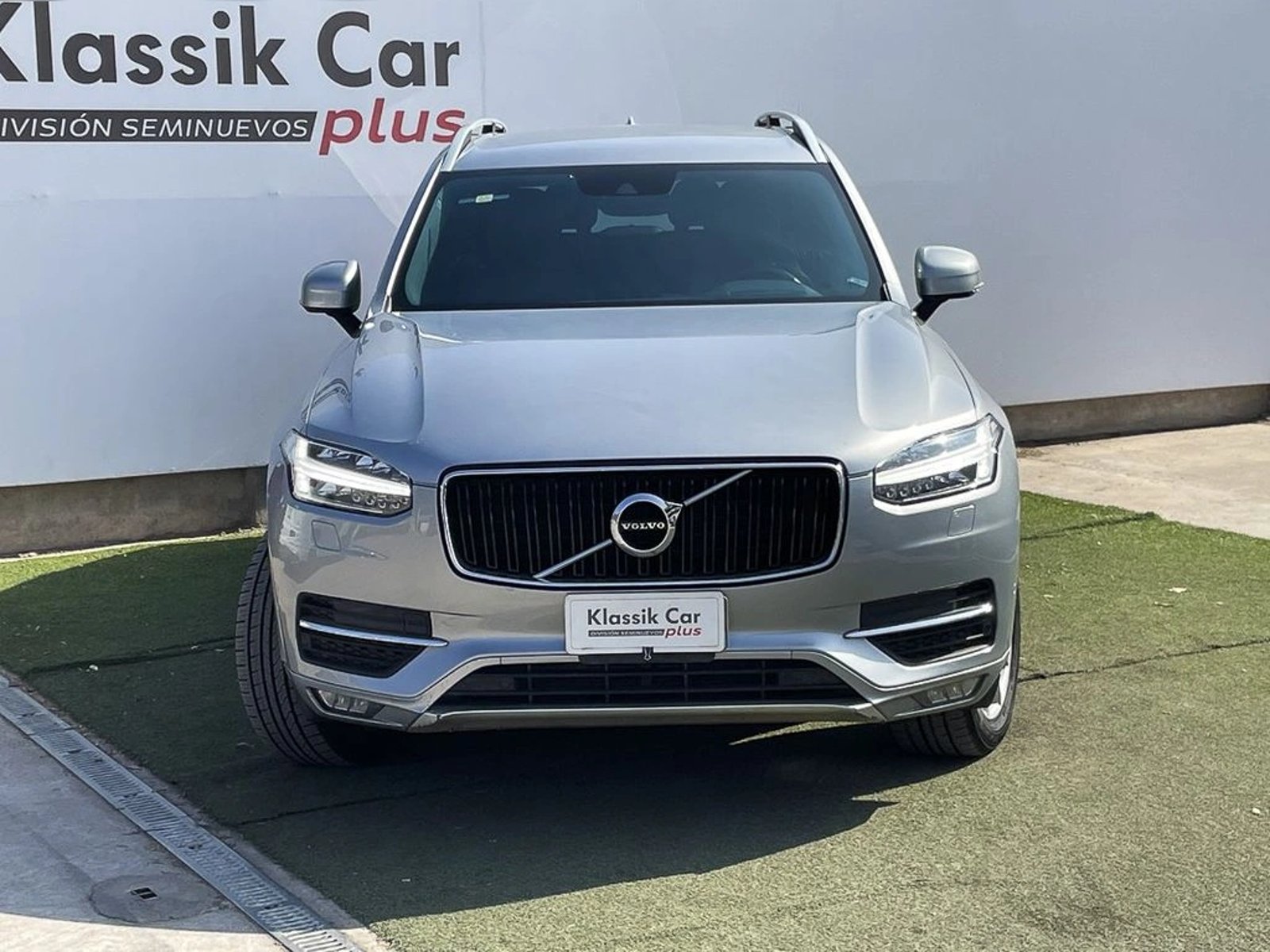 Volvo XC90 2.0 D5 KINETIC DIESEL 4X4  AUTO 2019 - Foto 2 de 16