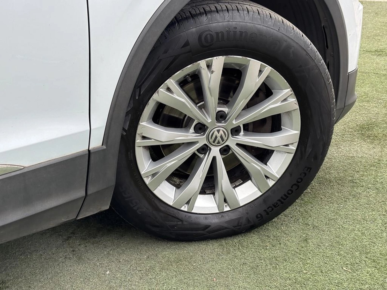 Volkswagen TIGUAN 1.4 TSI AUTO 2018 - Foto 4 de 20