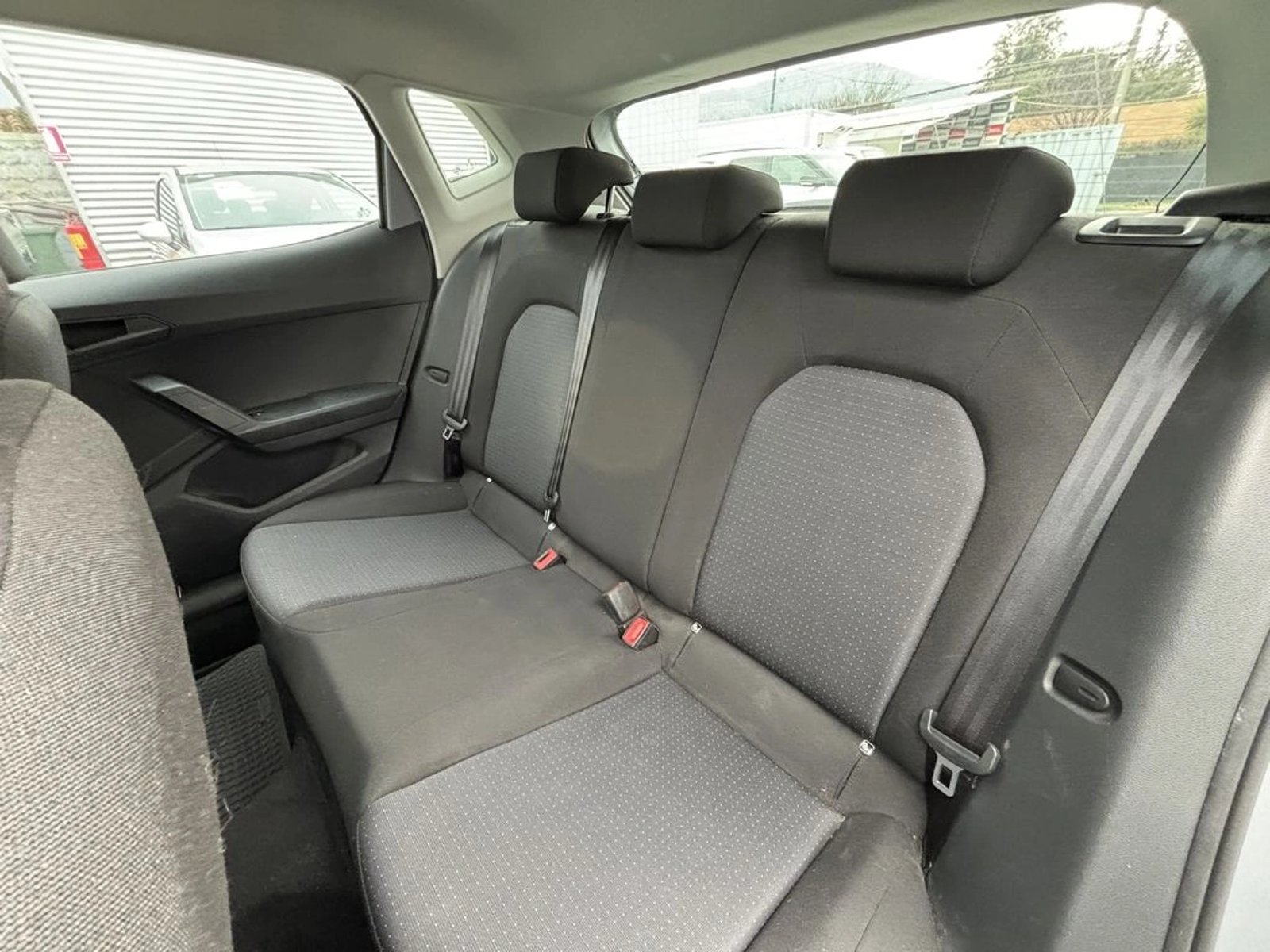 SEAT IBIZA 1.0 TSI STYLE 4X2 AT 5P 2023 - Imagen 12 de 20