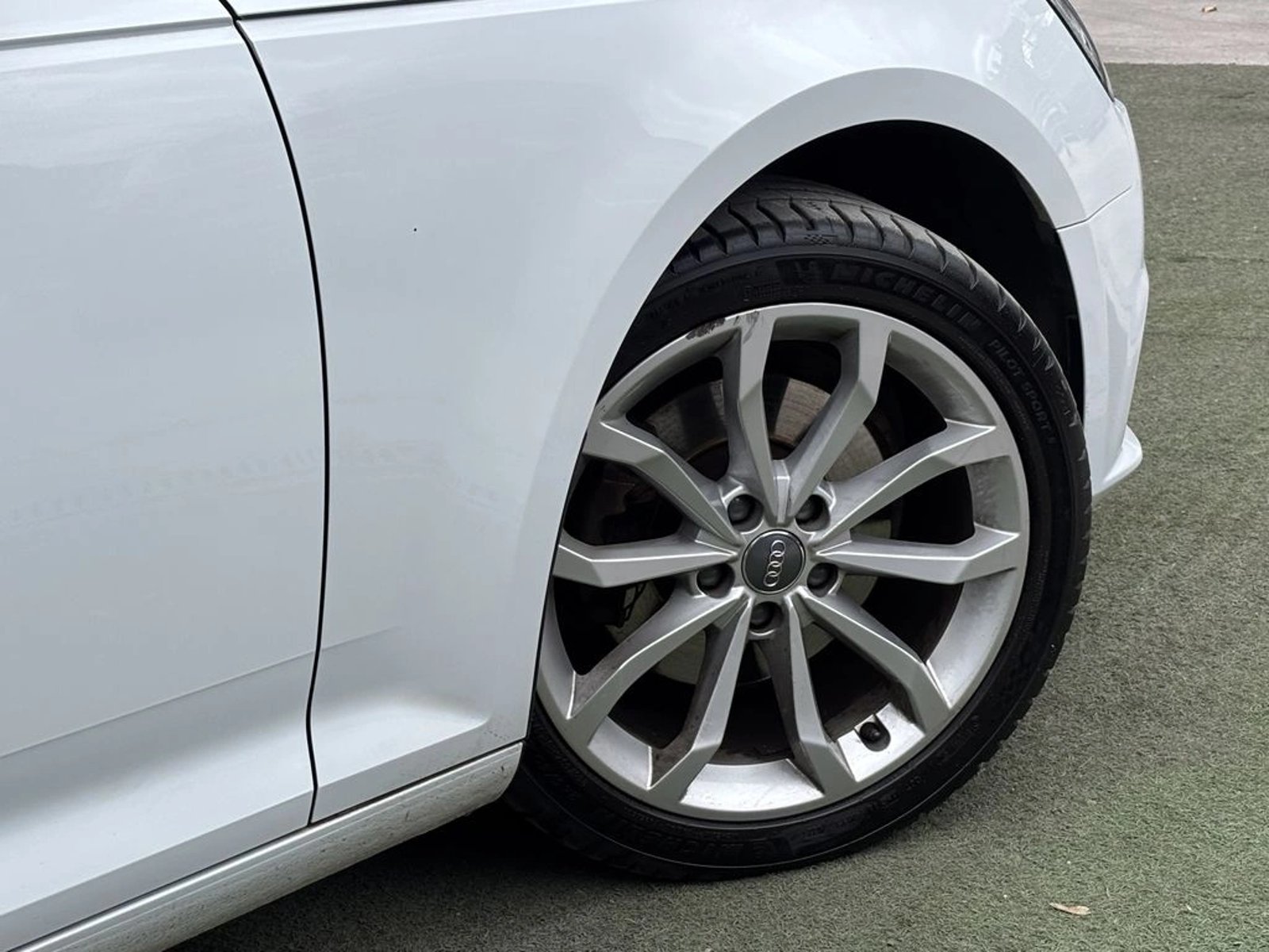 Audi A4 1.4 TFSI DESIGN 4X2 S-TRONIC AT 4P 2018 - Foto 4 de 20