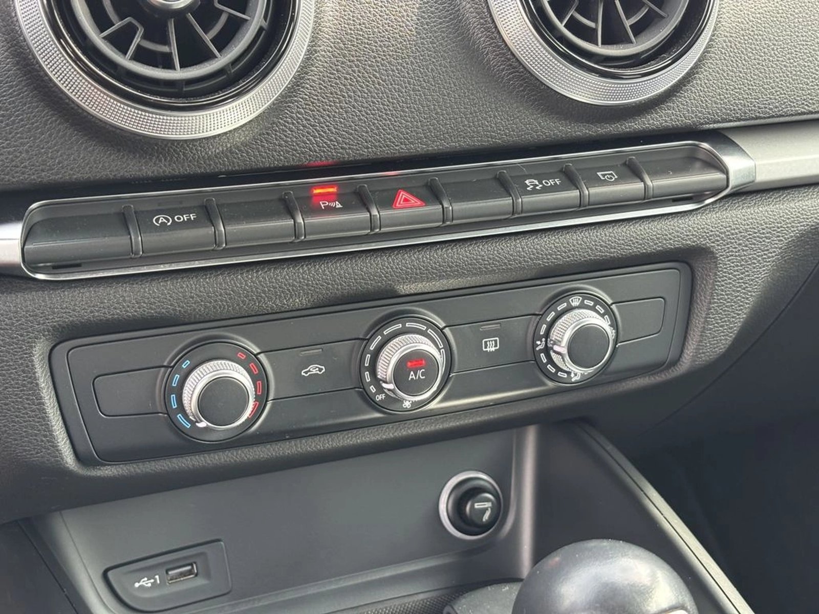Audi A3 1.4 35 TFSI STRONIC AUTO 2019 - Imagen 15 de 20