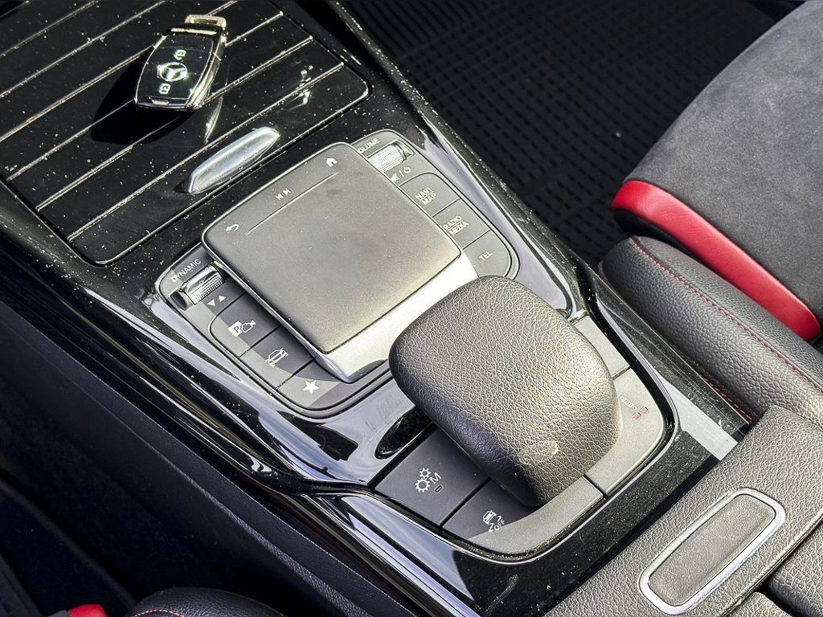 MERCEDES-BENZ A 45 AMG S 2.0 4MATIC+ DCT 2022 - Imagen 17 de 20
