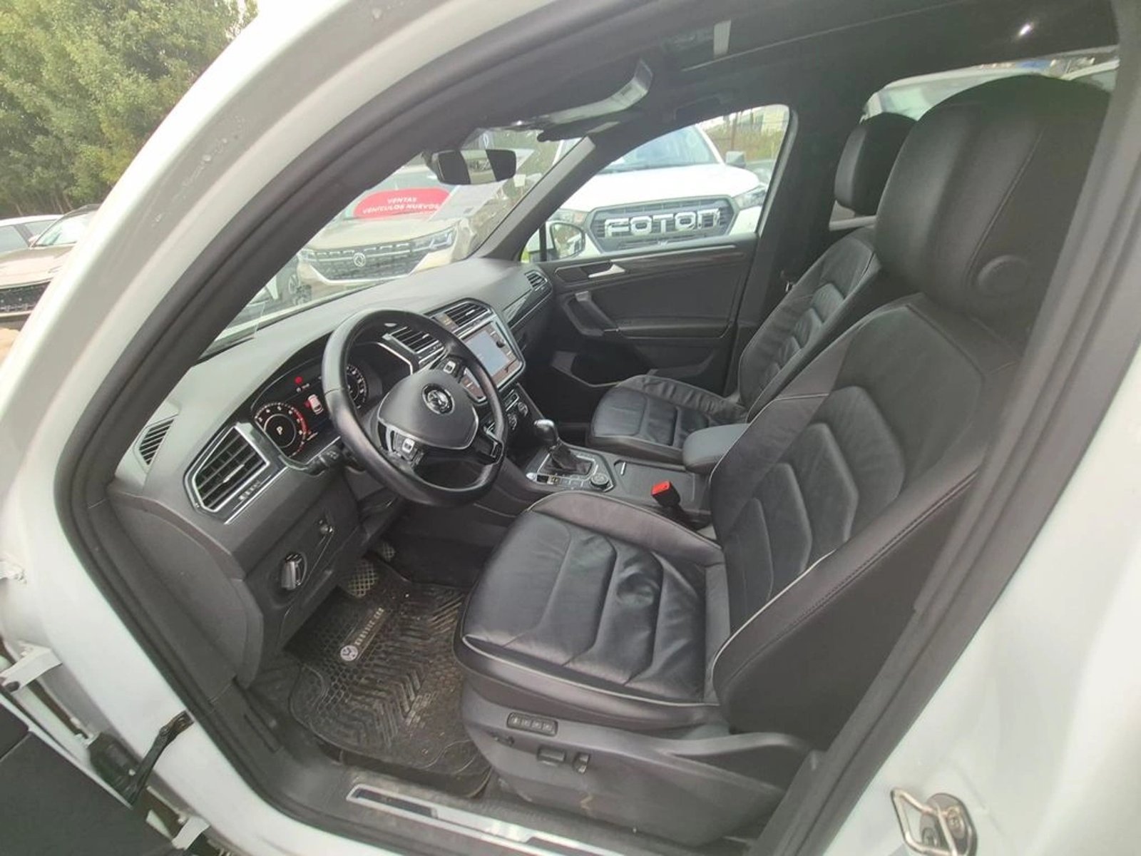 VOLKSWAGEN TIGUAN TIGUAN TSI 2.0 AUT 2018 - Imagen 7 de 10