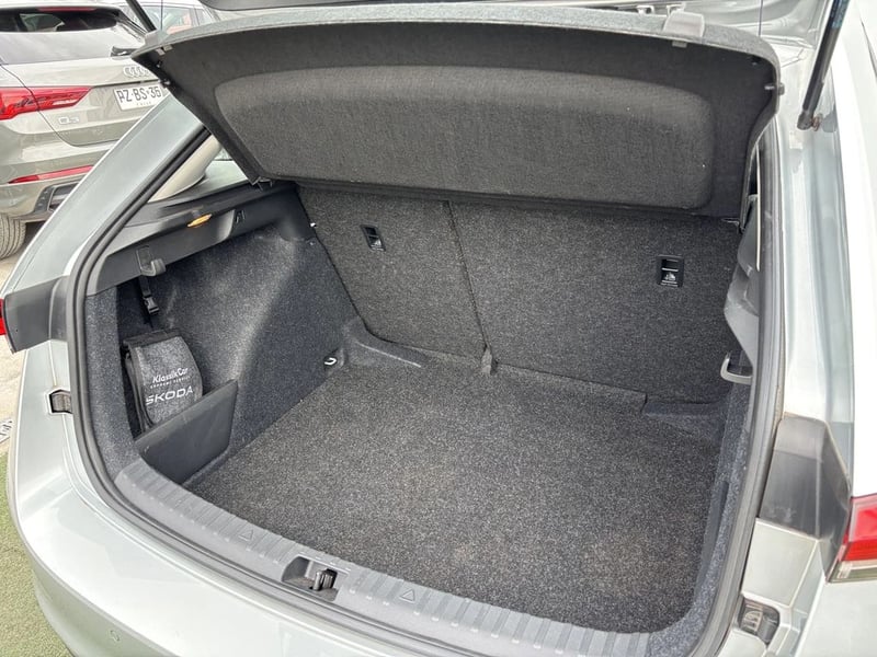 Skoda SCALA 1.5 TSI SELECTION  DSG AUTO 2025 - Imagen 12 de 20