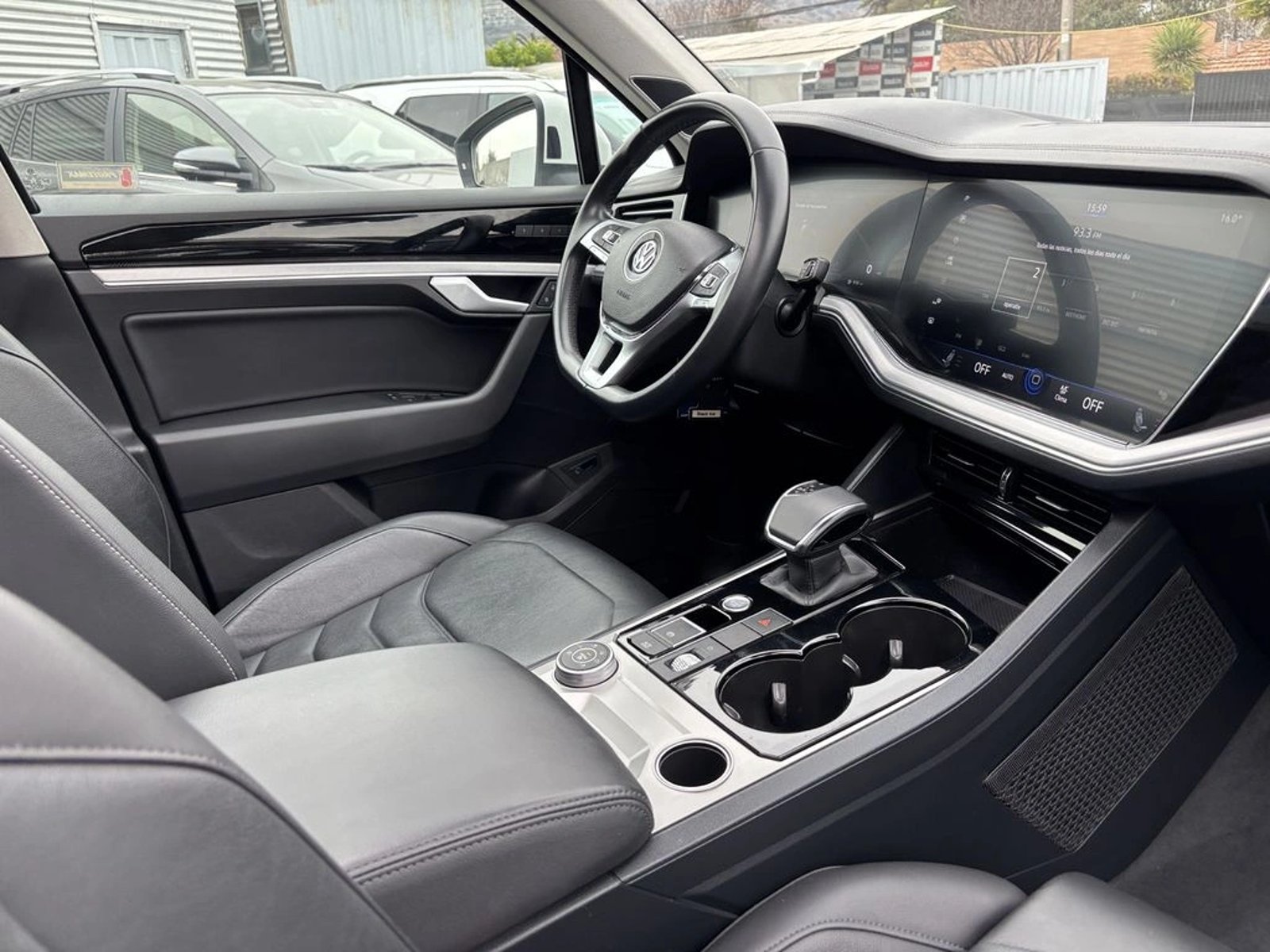 Volkswagen TOUAREG 3.0 V6 TDI DIESEL LIMITED 4WD AT 5P 2019 - Imagen 20 de 20