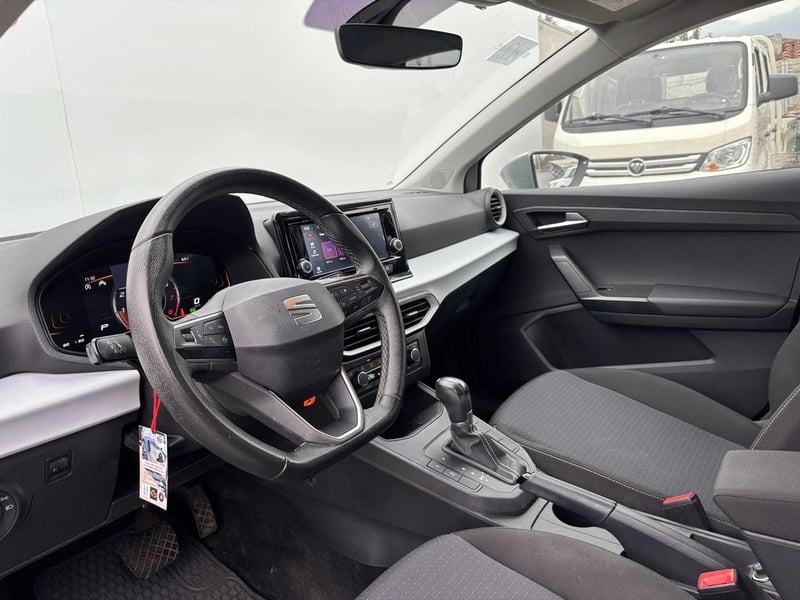 SEAT IBIZA 1.0 TSI STYLE 4X2 AT 5P 2023 - Imagen 8 de 20