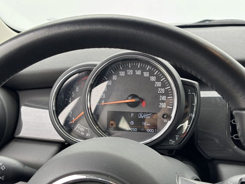 Mini COOPER 1.5 AUTO ESSENTIAL 2024 - Imagen 18 de 20