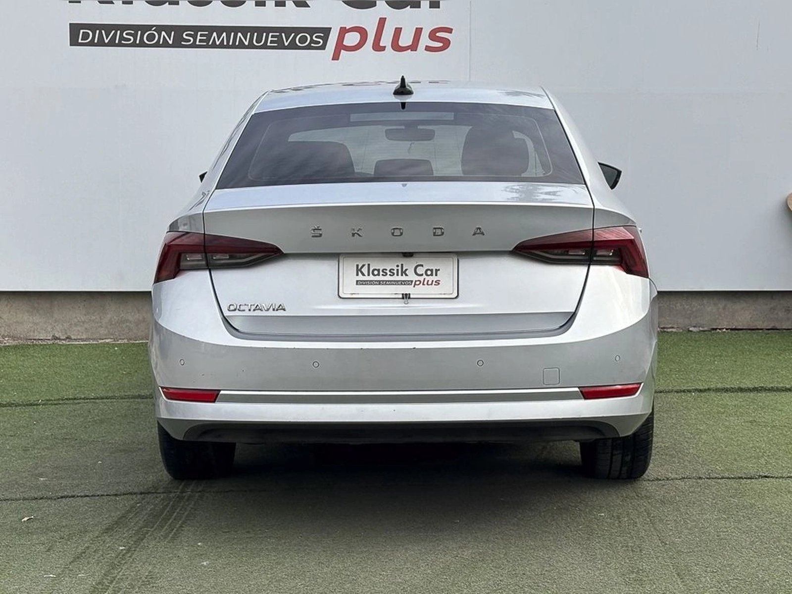 SKODA OCTAVIA 1.4 TSI AUTO AMBITION 2025 - Imagen 4 de 15