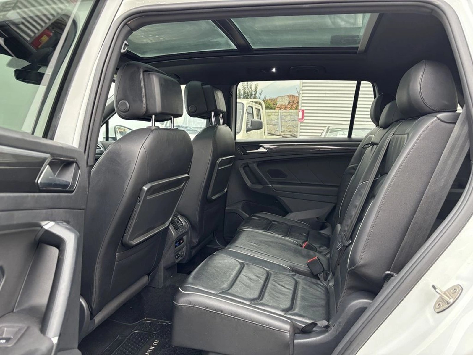 Volkswagen TIGUAN 2.0 TSI DSG LIMITED 7A 4MOTION 2018 - Imagen 14 de 20