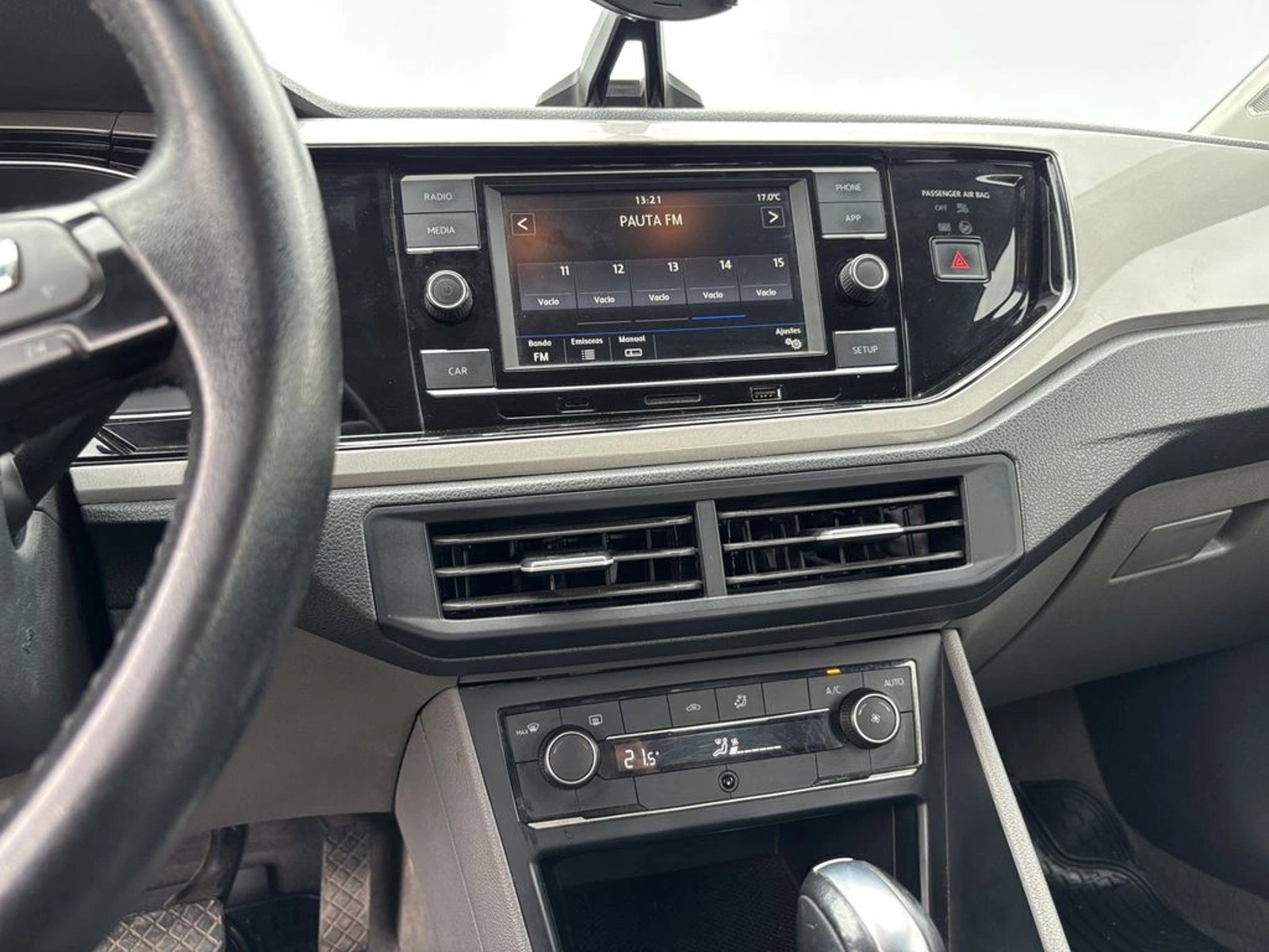 Volkswagen VIRTUS 1.6 MSI HIGHLINE 4X2 AT 4P 2019 - Imagen 18 de 20