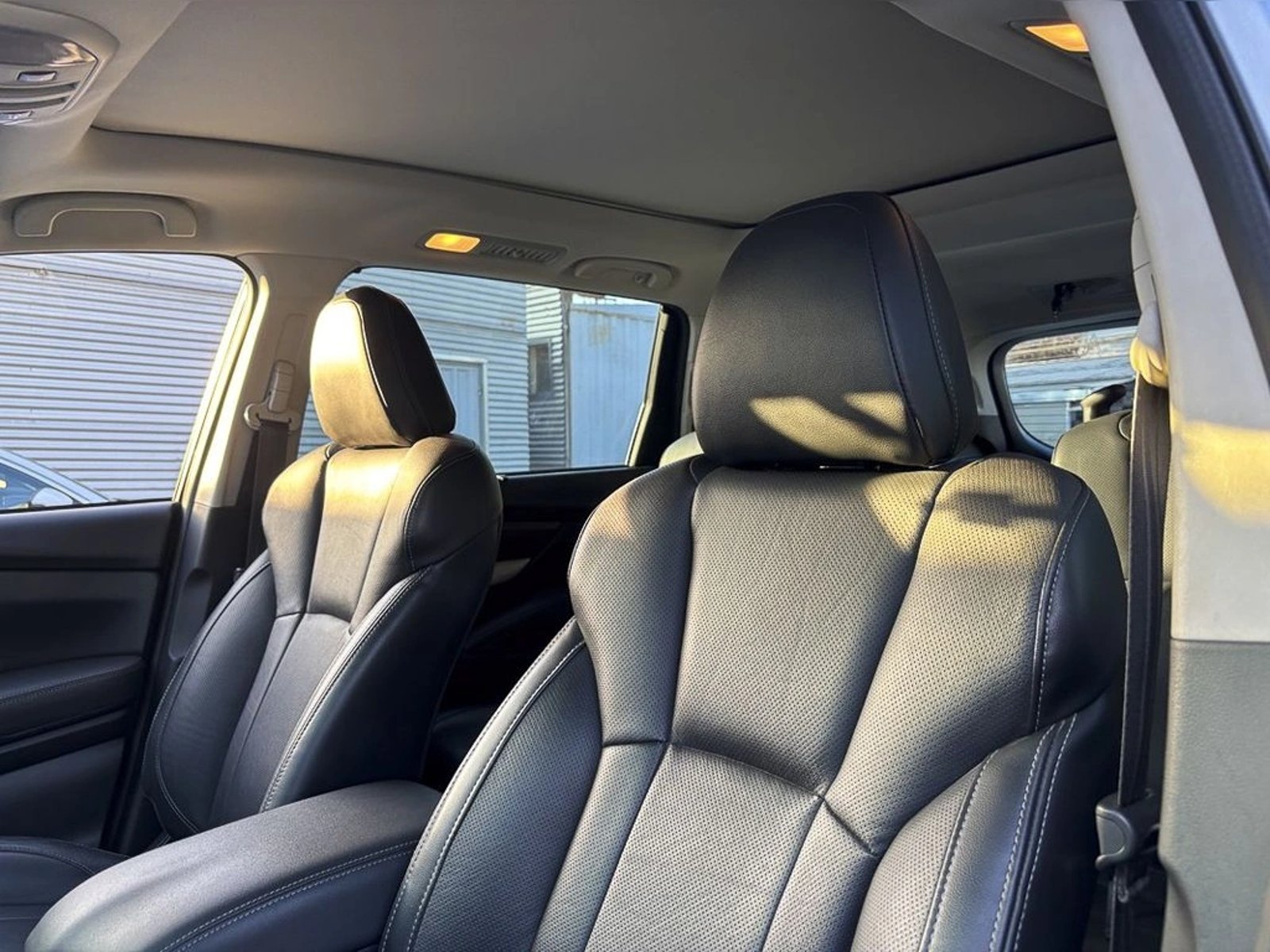 SUBARU EVOLTIS 2.4T  CVT TOURING AWD 2022 - Imagen 8 de 19