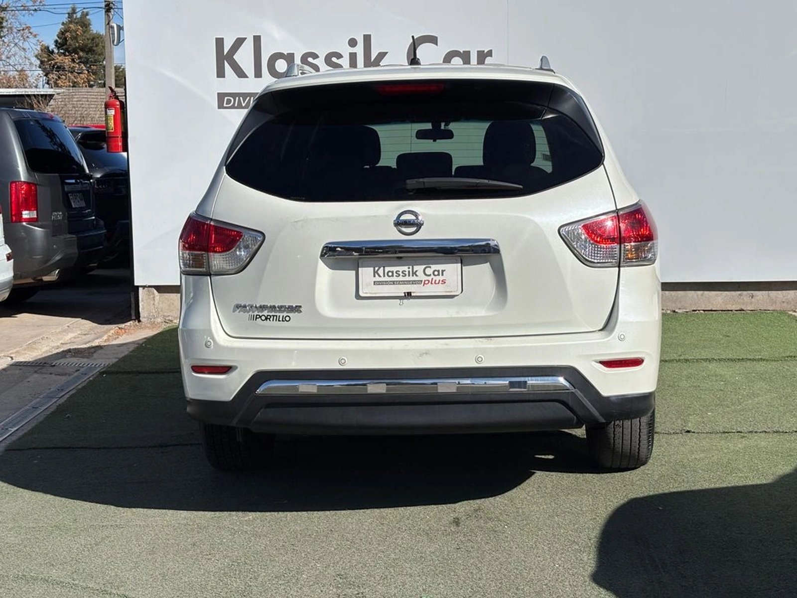 NISSAN PATHFINDER 3.5 SENSE CVT AUTO 2015 - Foto 3 de 17