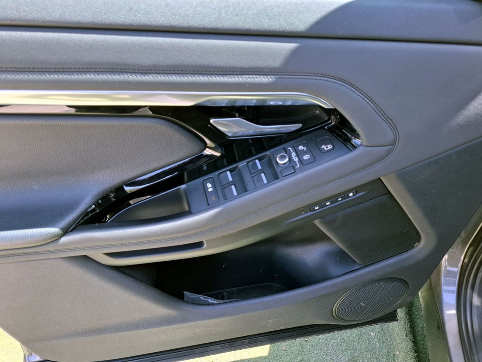 LAND ROVER EVOQUE 2.0 D180 SE AUTO 4WD 2021 - Imagen 9 de 20