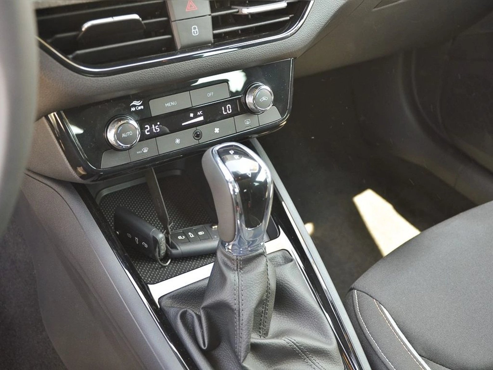 SKODA SCALA 1.5 TSI AUTO DESIGN 2026 - Imagen 10 de 17