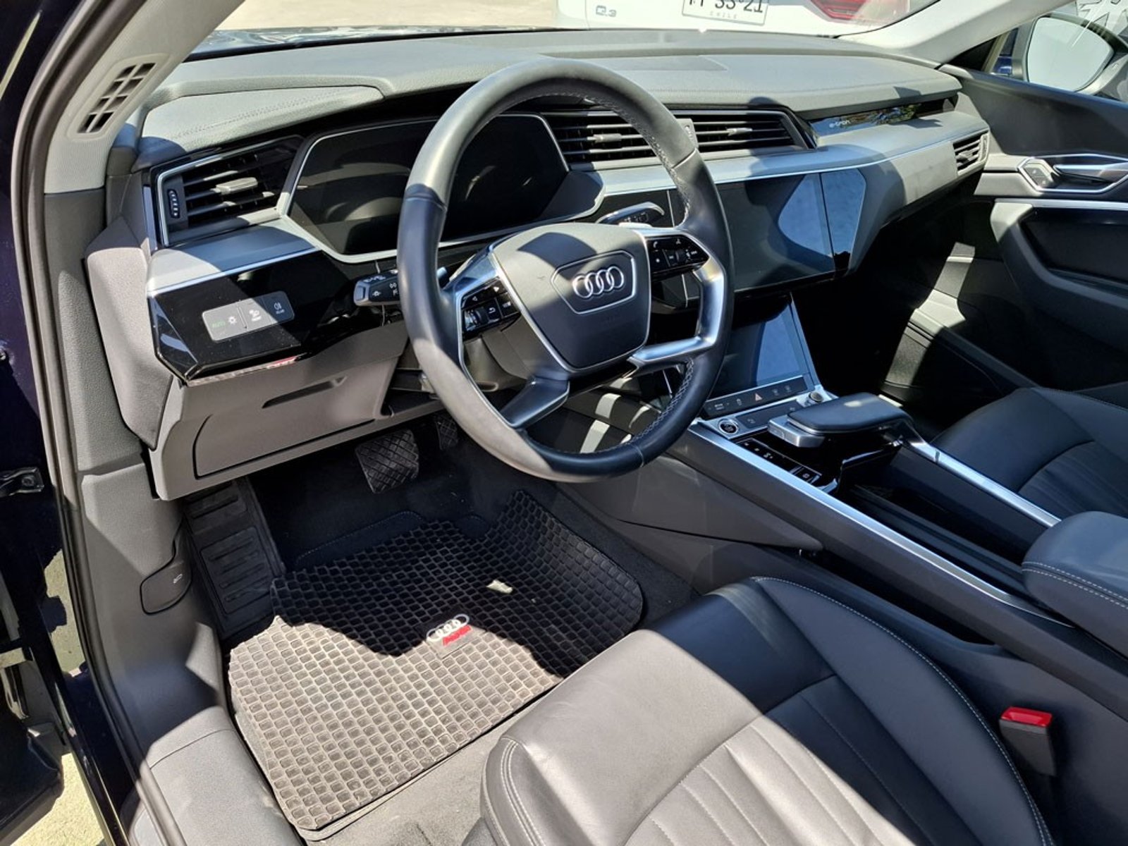 AUDI e-Tron Sportback BEV 95KWH 55 QUATTRO 2024 - Imagen 13 de 20