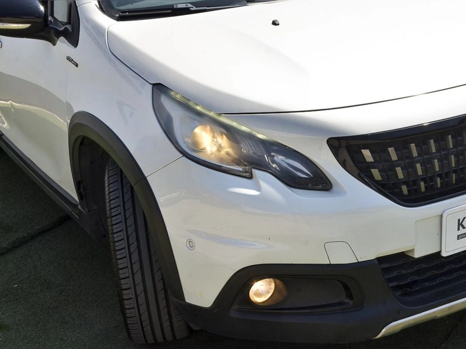 PEUGEOT 2008 1.2 PURETECH 110 HP AUTO GT-LINE 2019 - Imagen 18 de 20