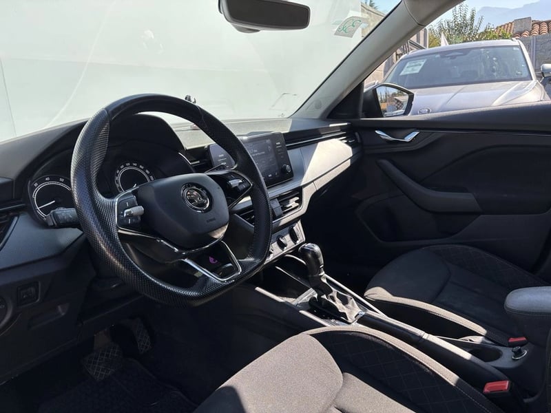 Skoda KAMIQ 1.5 TSI AMBITION AUTO 2021 - Imagen 6 de 18