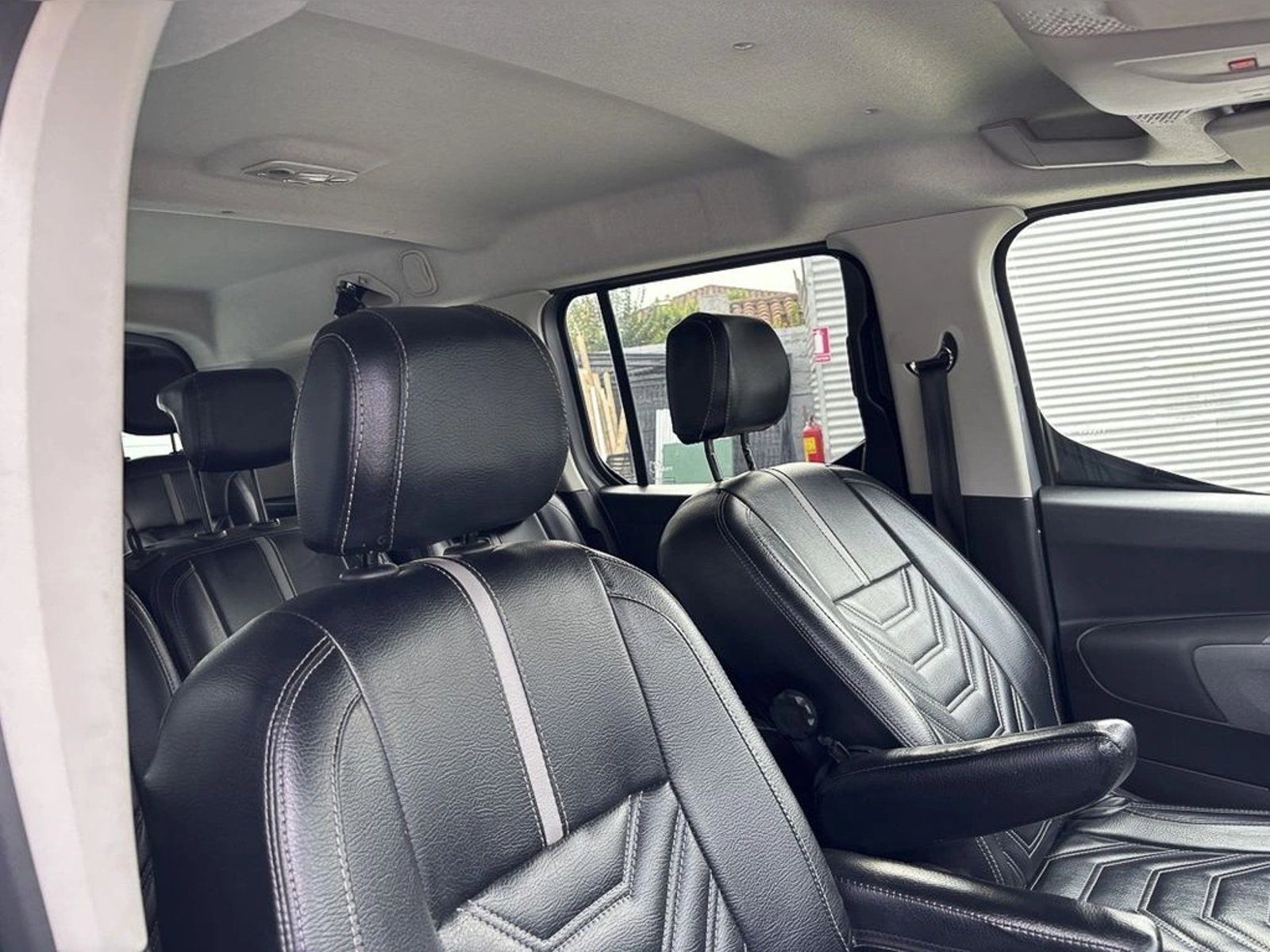 PEUGEOT RIFTER 1.5 BLUEHDI 100 ALLURE 2025 - Imagen 20 de 20
