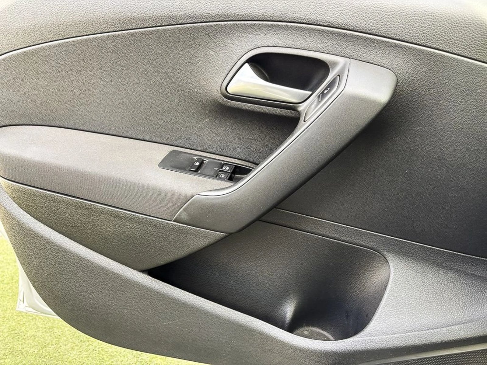 VOLKSWAGEN POLO 1.6 AUTO TRENDLINE 2017 - Imagen 15 de 19