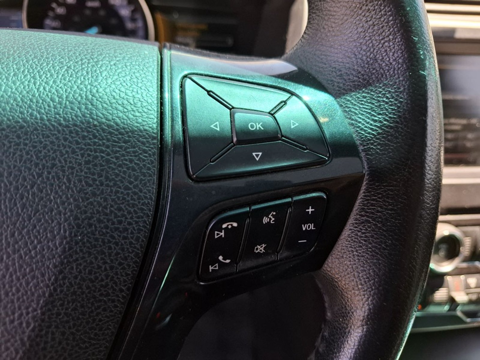 FORD EXPLORER 3.5 XLT AUTO 4WD 2016 - Imagen 16 de 20