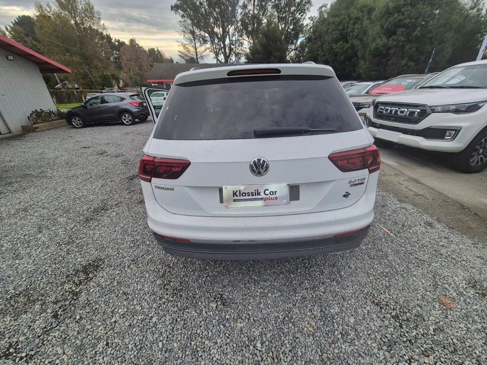 VOLKSWAGEN TIGUAN TIGUAN TSI 2.0 AUT 2018 - Imagen 5 de 10