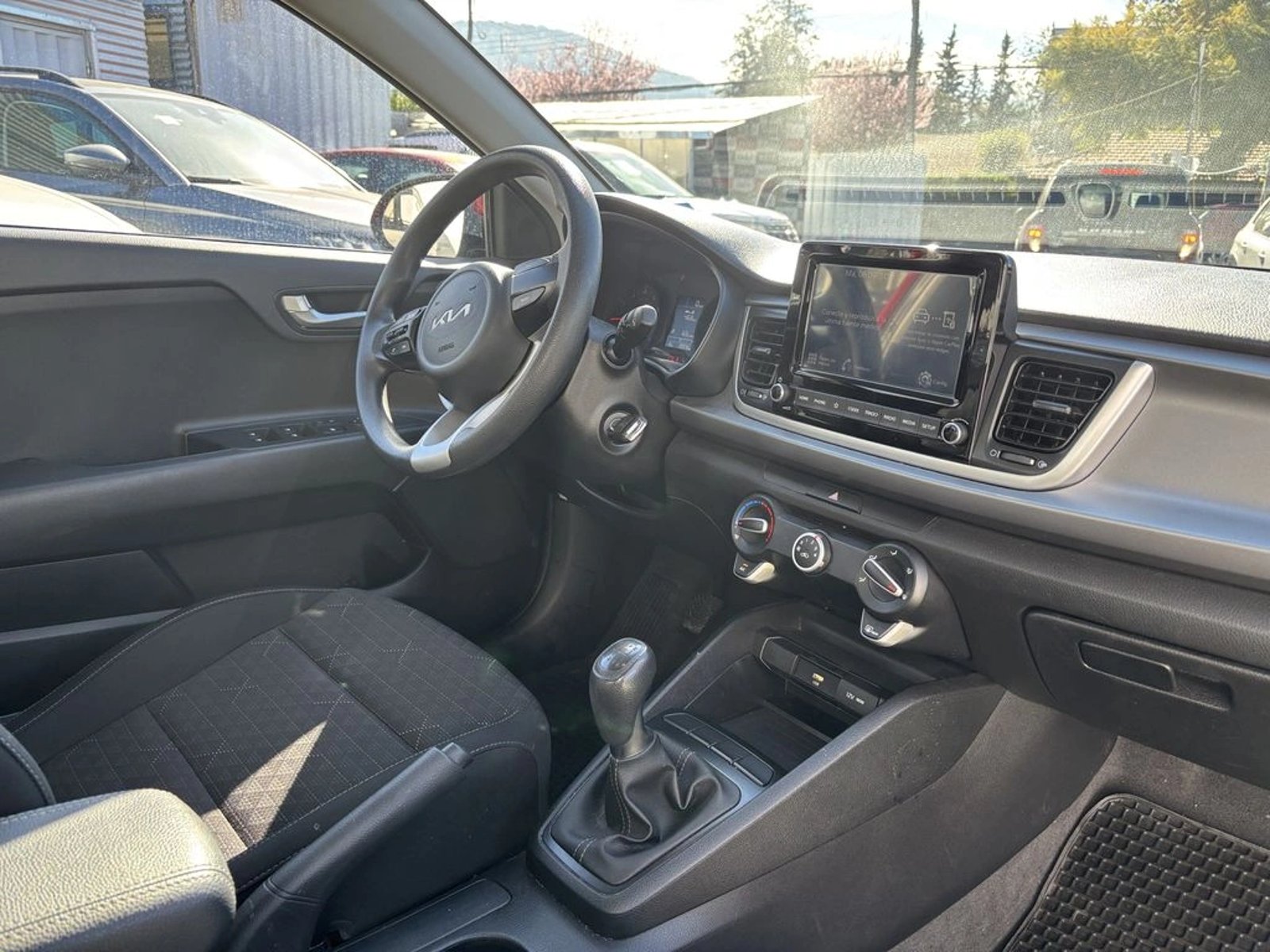 Kia RIO 5 1.4 EX 4X2 HB AC CI 6MT 5P. 2024 - Foto 5 de 20