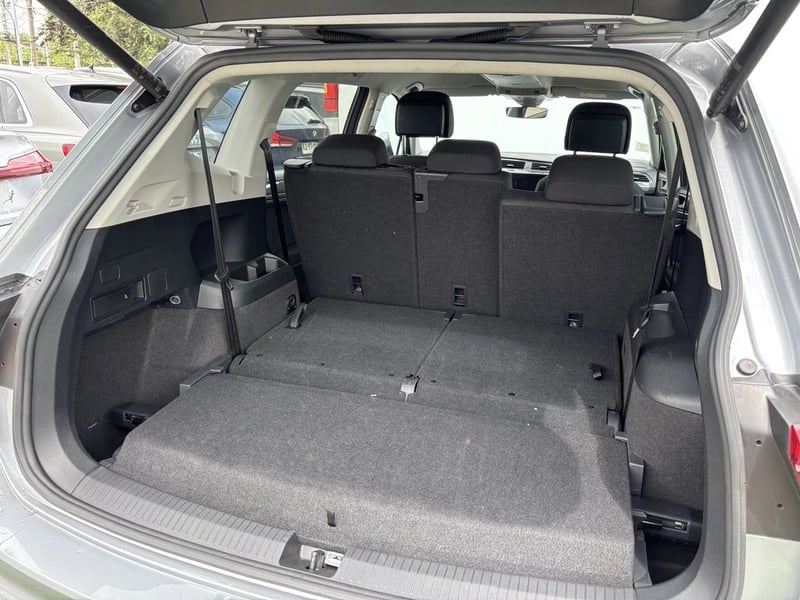 Volkswagen TIGUAN 1.4 TSI COMFORTLINE  4X2 7 ASIENTOS 2023 - Imagen 7 de 20