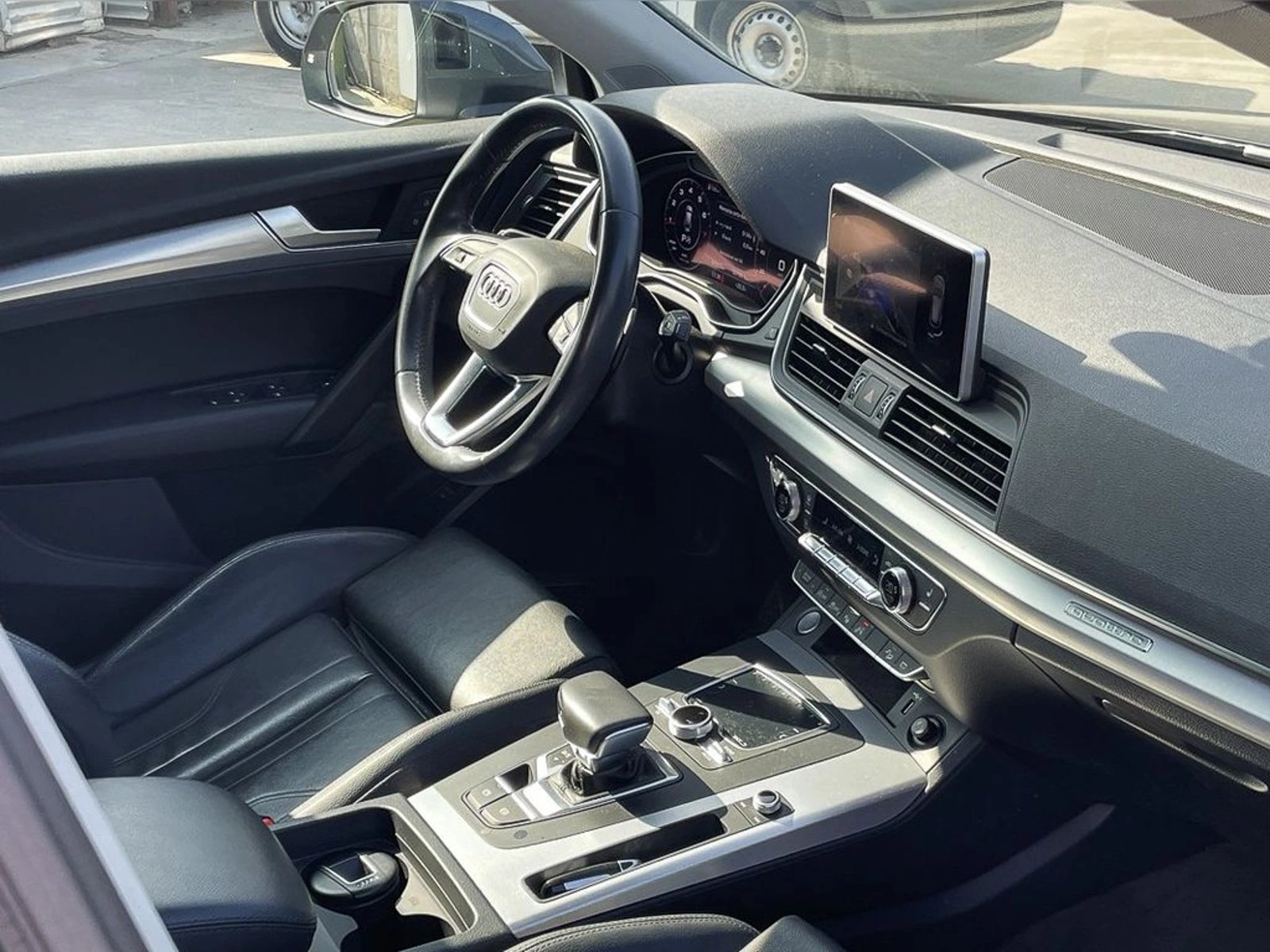 AUDI Q5 2.0 45 TFSI S-LINE AUTO QUATTRO 2019 - Imagen 18 de 19