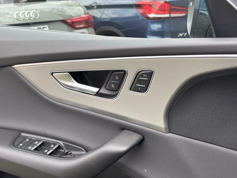 Audi Q8 3.0 55 TFSI QUATTRO TIPTRONIC 2020 - Imagen 18 de 20