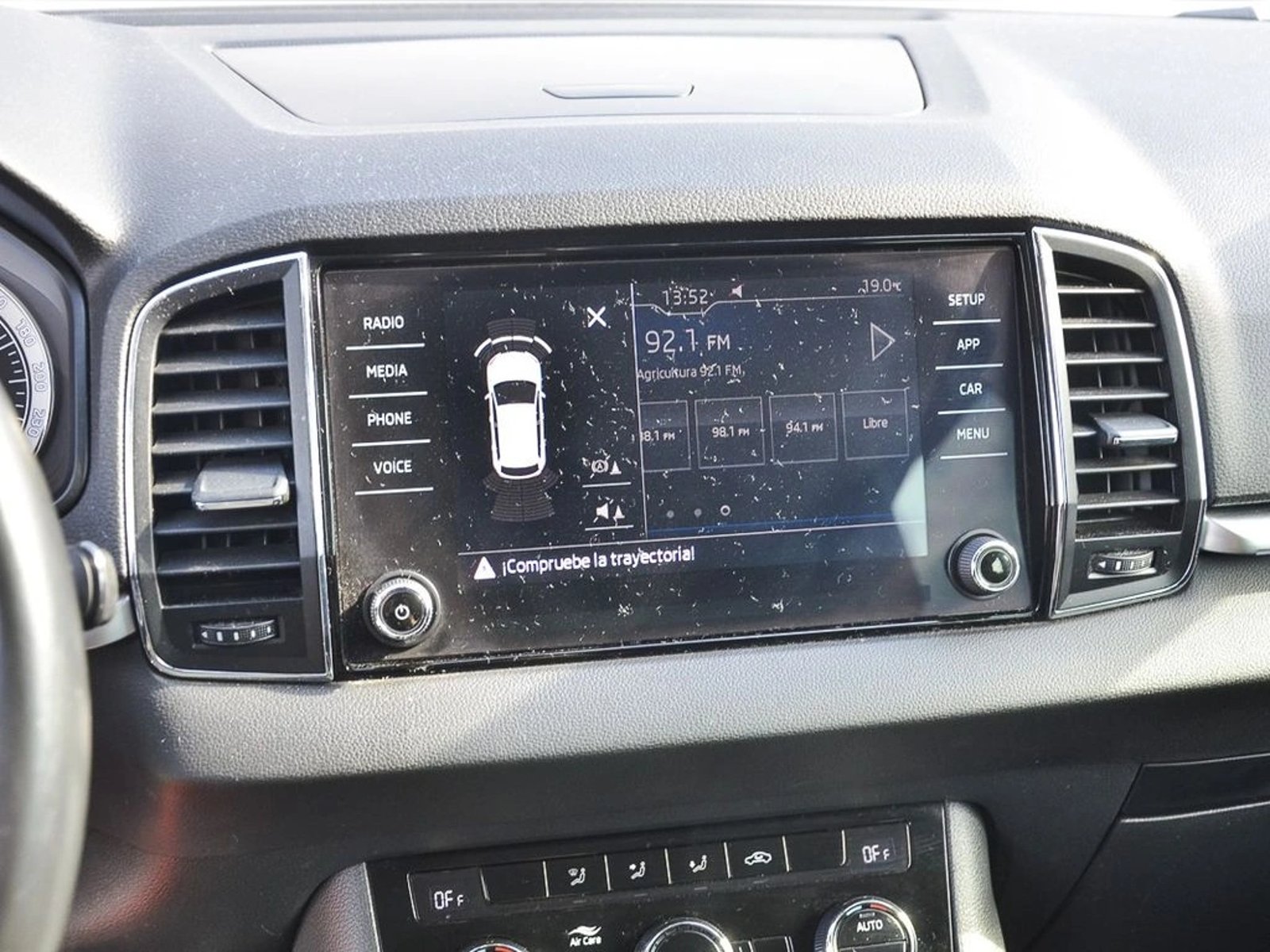 SKODA KAROQ MT 2019 - Imagen 13 de 19