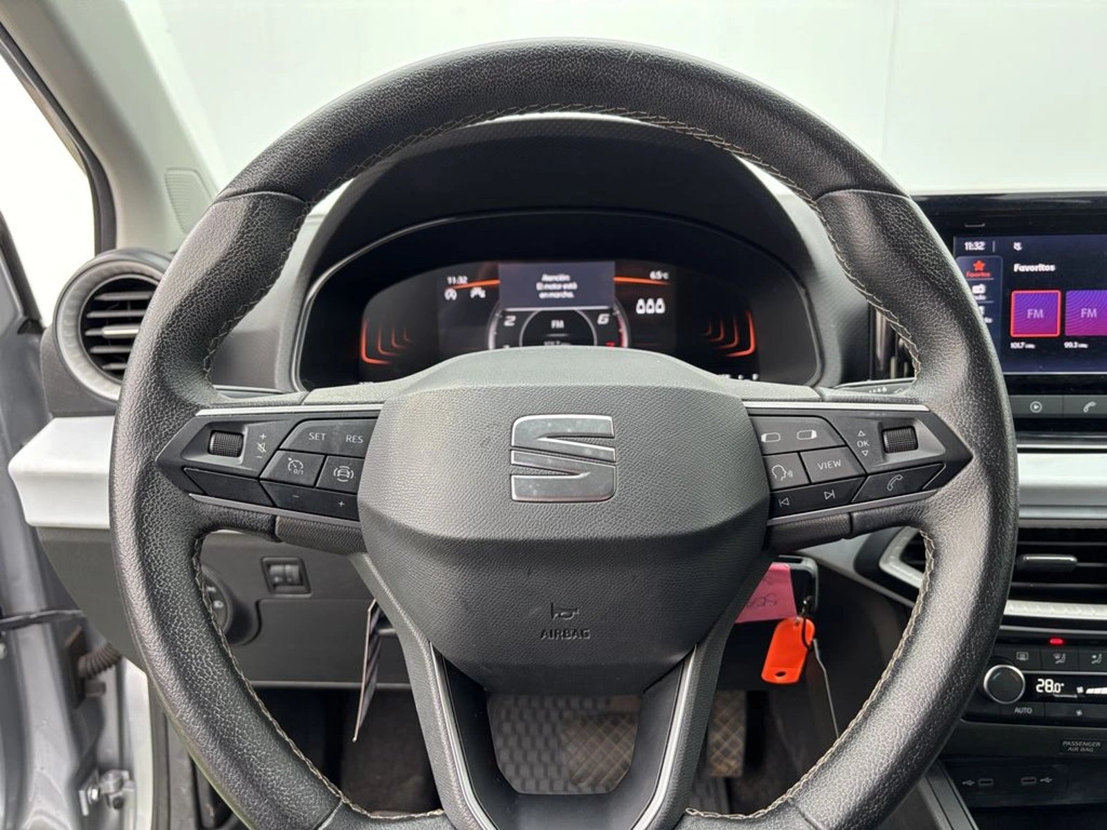SEAT IBIZA 1.0 TSI STYLE 4X2 AT 5P 2023 - Imagen 18 de 20