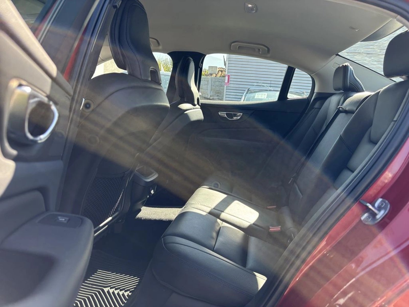 Volvo S60 2.0 B4 PLUS HYBRID FWD AT 4P 2023 - Imagen 13 de 20