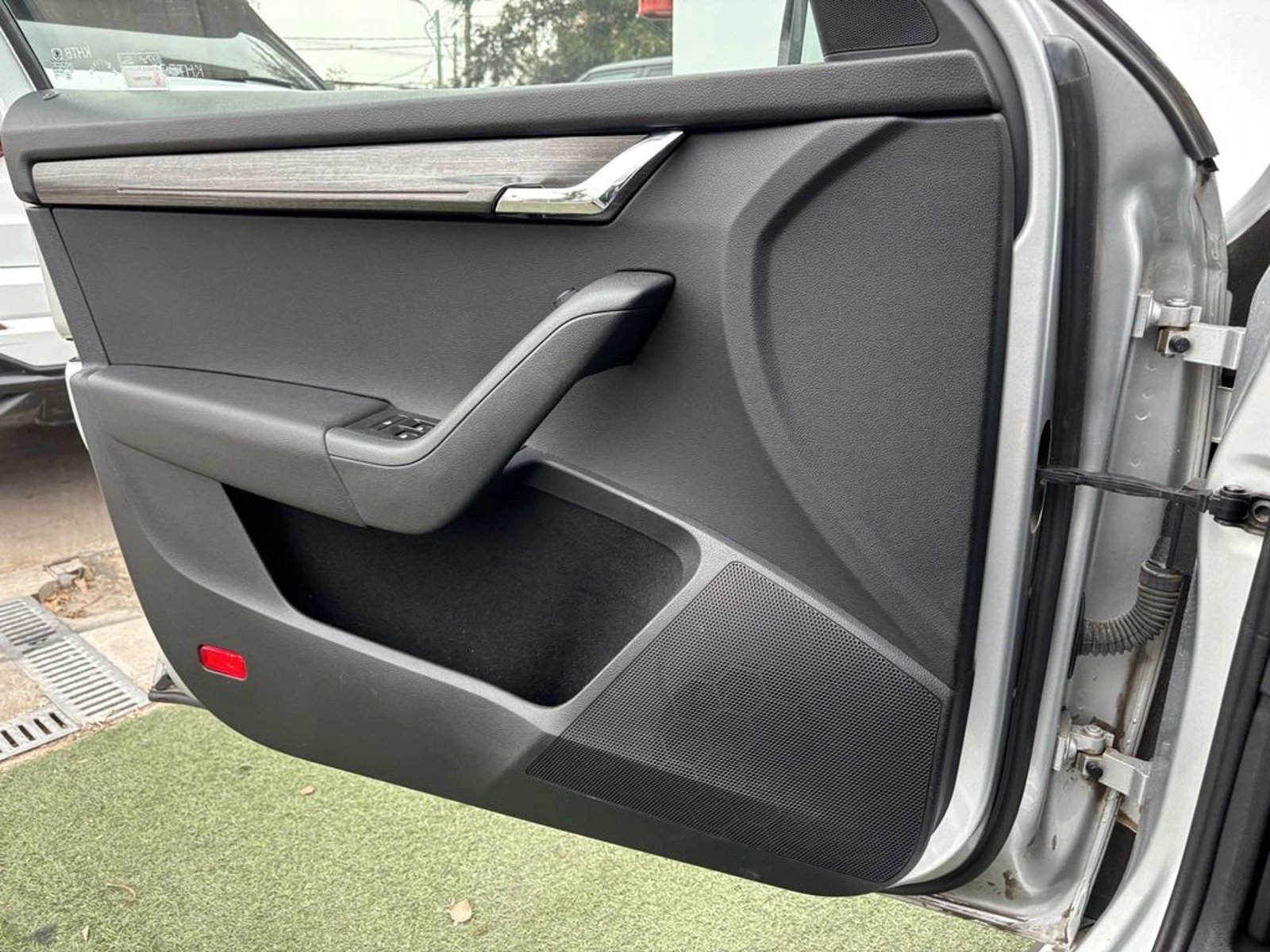 SKODA OCTAVIA 2.0 TDI DSG AUTO SCOUT 4WD 2018 - Imagen 14 de 17