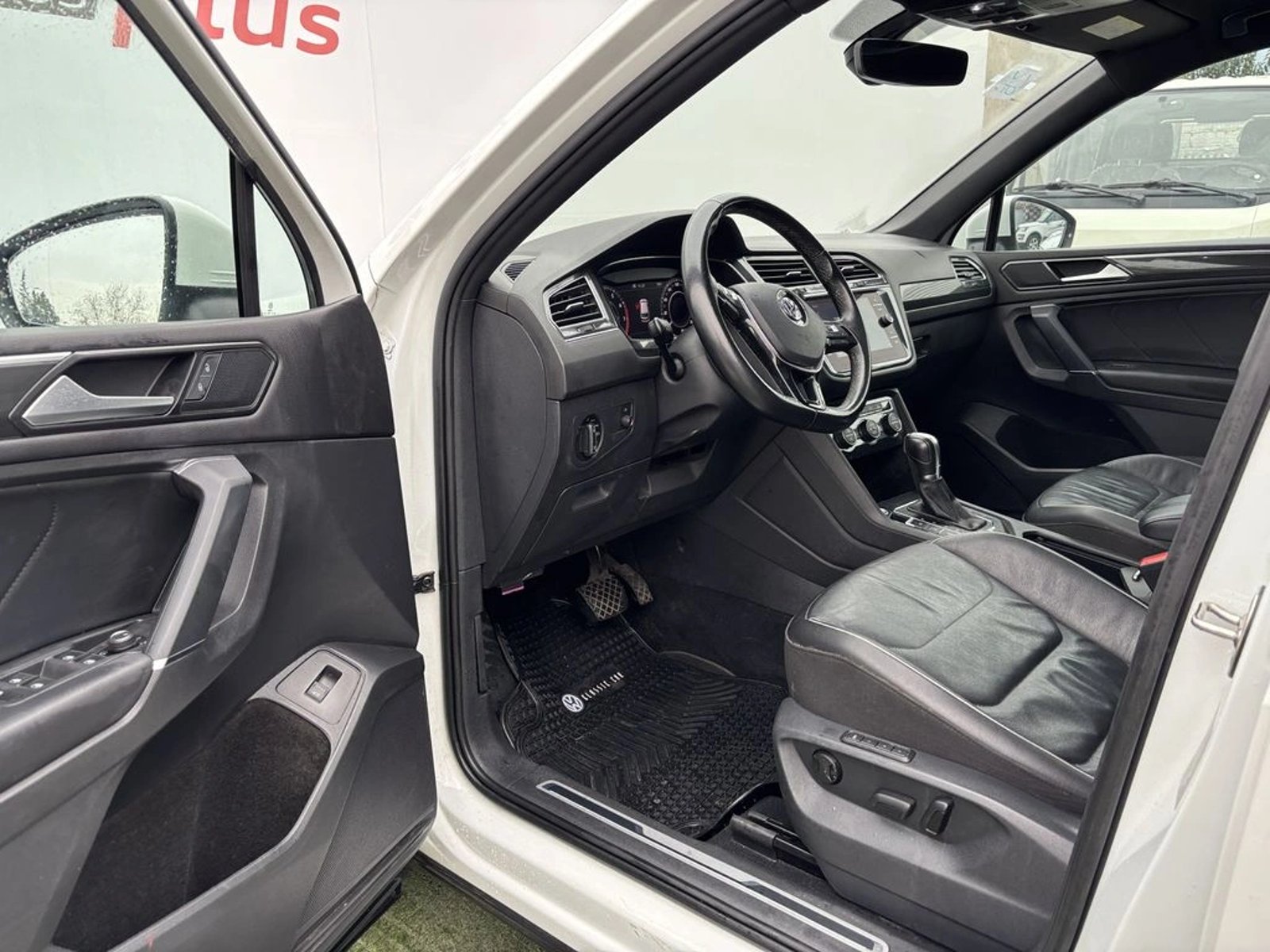 Volkswagen TIGUAN 2.0 TSI DSG LIMITED 7A 4MOTION 2018 - Imagen 10 de 20
