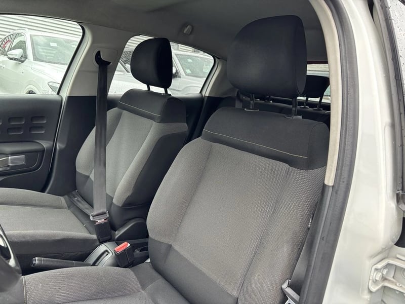 Citroën C3 1.6 BLUEHDI DIESEL SHINE 4X2 HB 100 S&S BVM MT 5P 2018 - Imagen 8 de 20