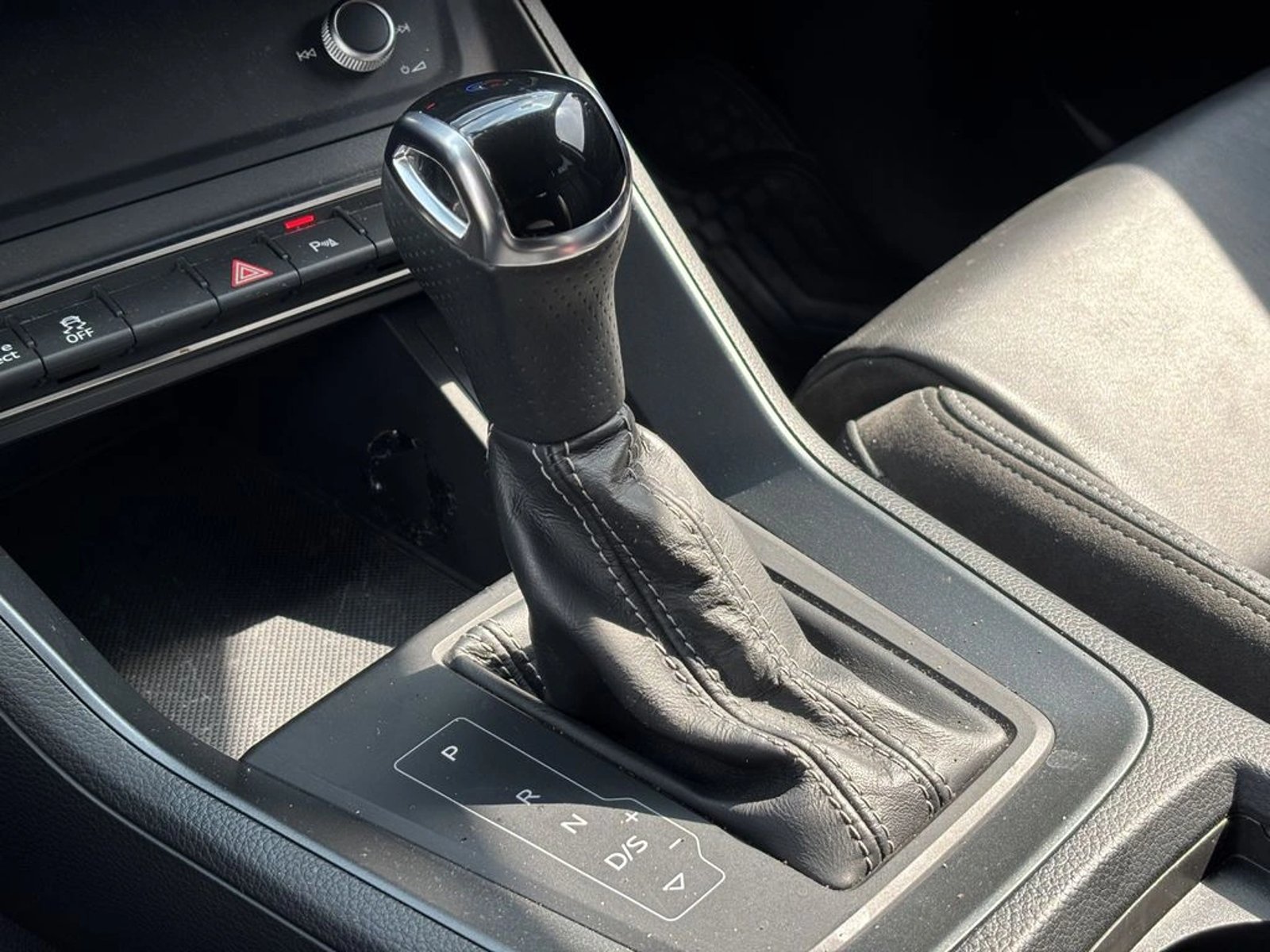 Audi Q3 1.4 35 TFSI STRONIC SPORT S-LINE 2021 - Imagen 15 de 20