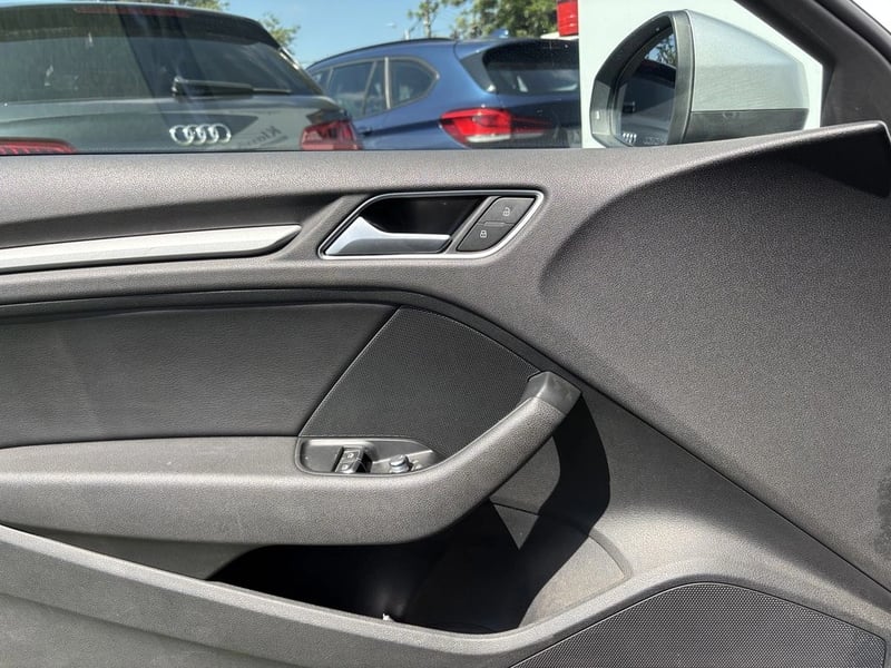 Audi A3 1.4 TFSI 4X2 HB S-TRONIC AT 3P 2017 - Imagen 19 de 20