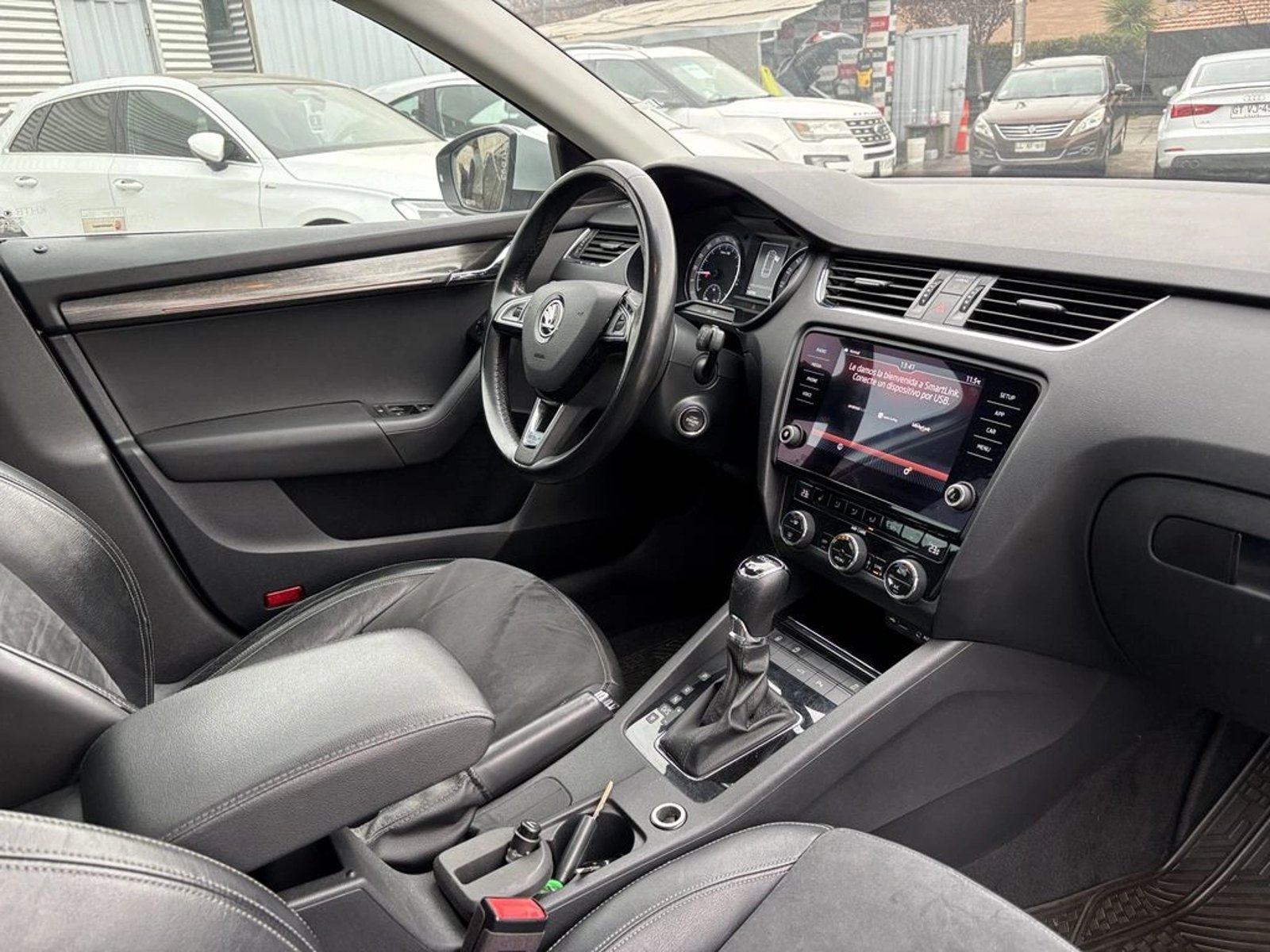 SKODA OCTAVIA 2.0 TDI DSG AUTO SCOUT 4WD 2018 - Imagen 17 de 17